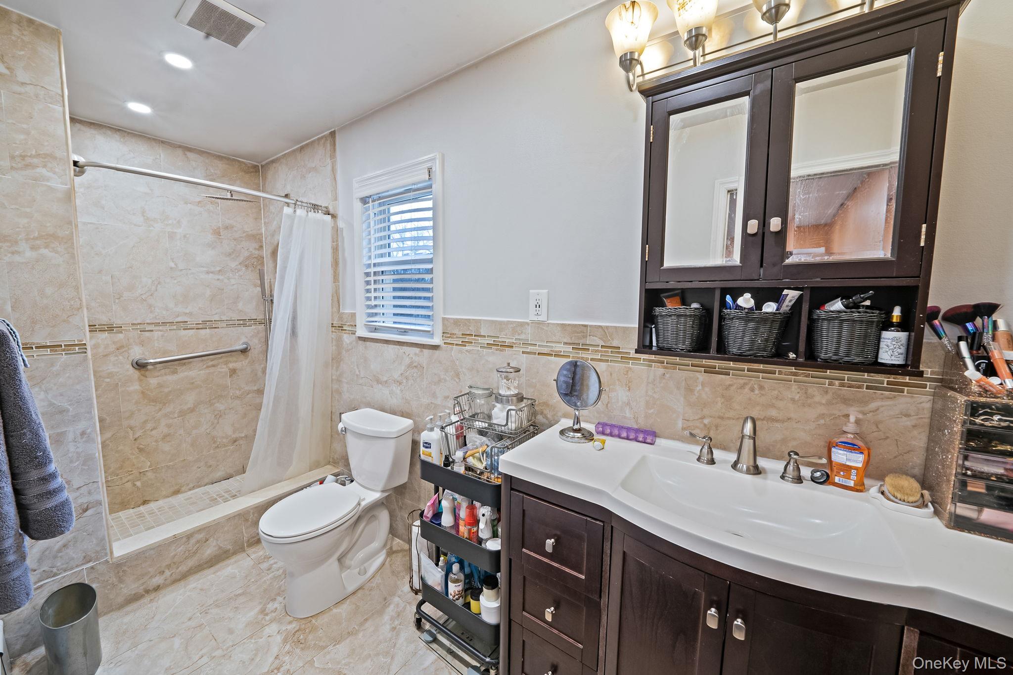 15 Carr Lane Property Photo 8