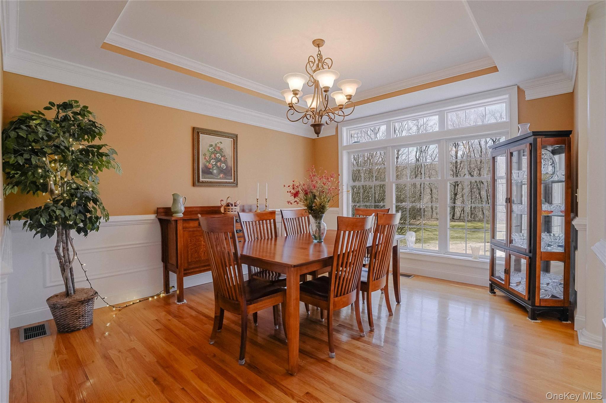 380 Southbury Road Property Photo 5