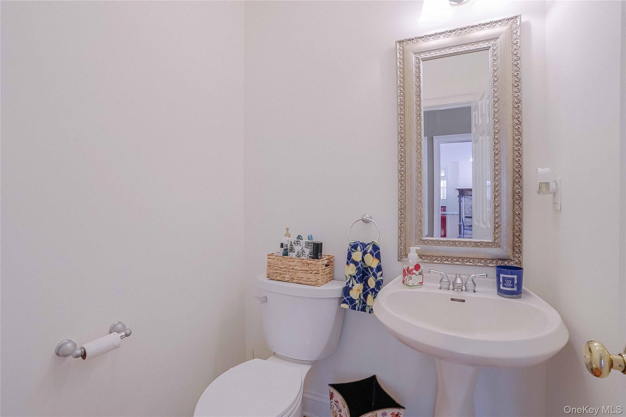 380 Southbury Road Property Photo 15