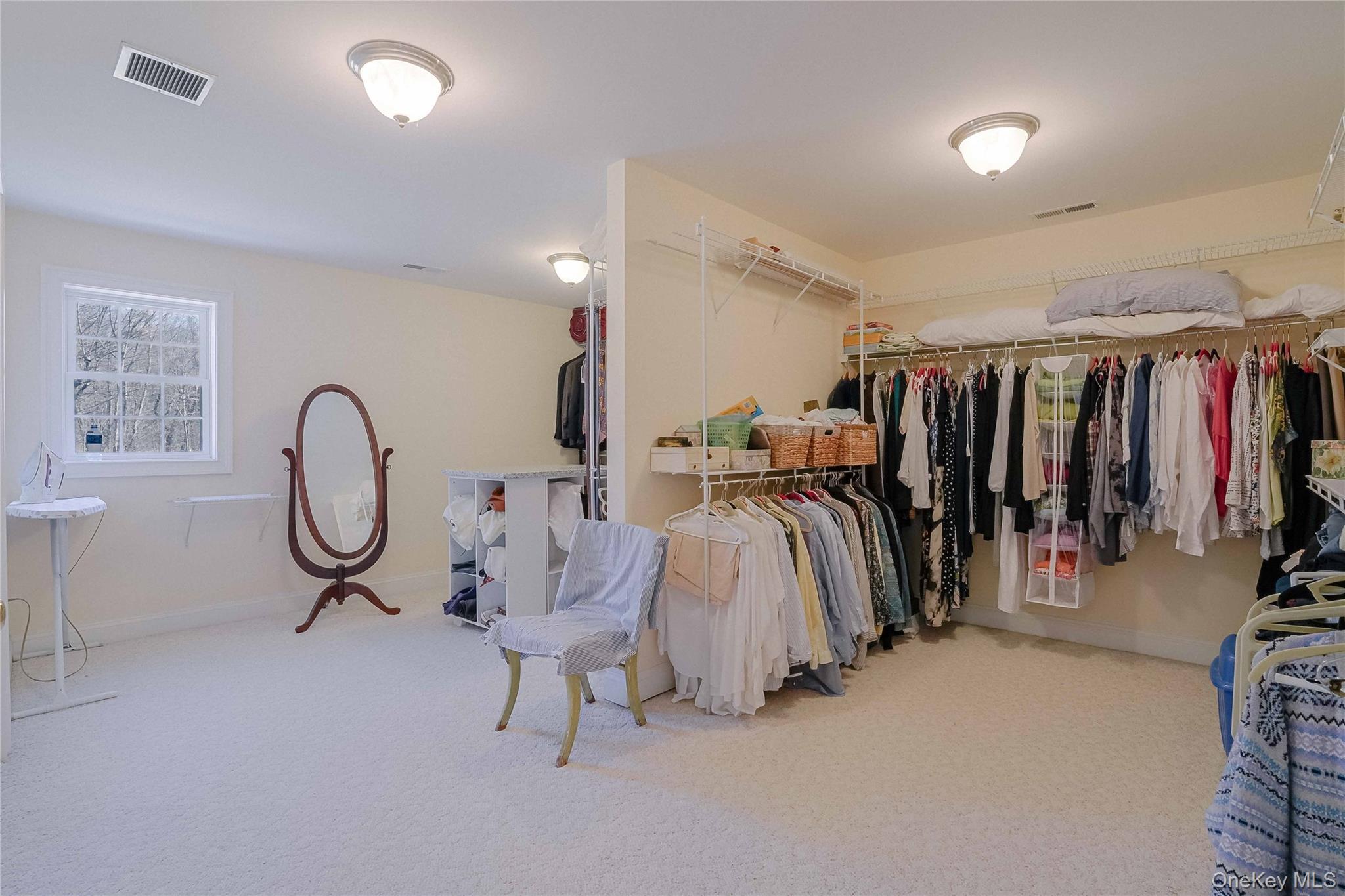 380 Southbury Road Property Photo 21