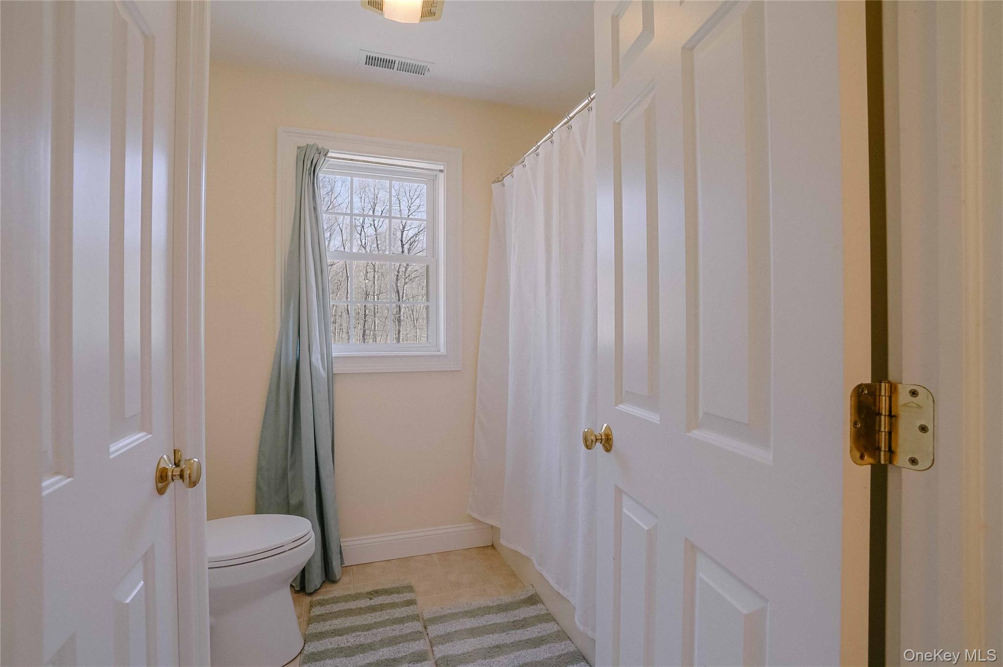 380 Southbury Road Property Photo 25