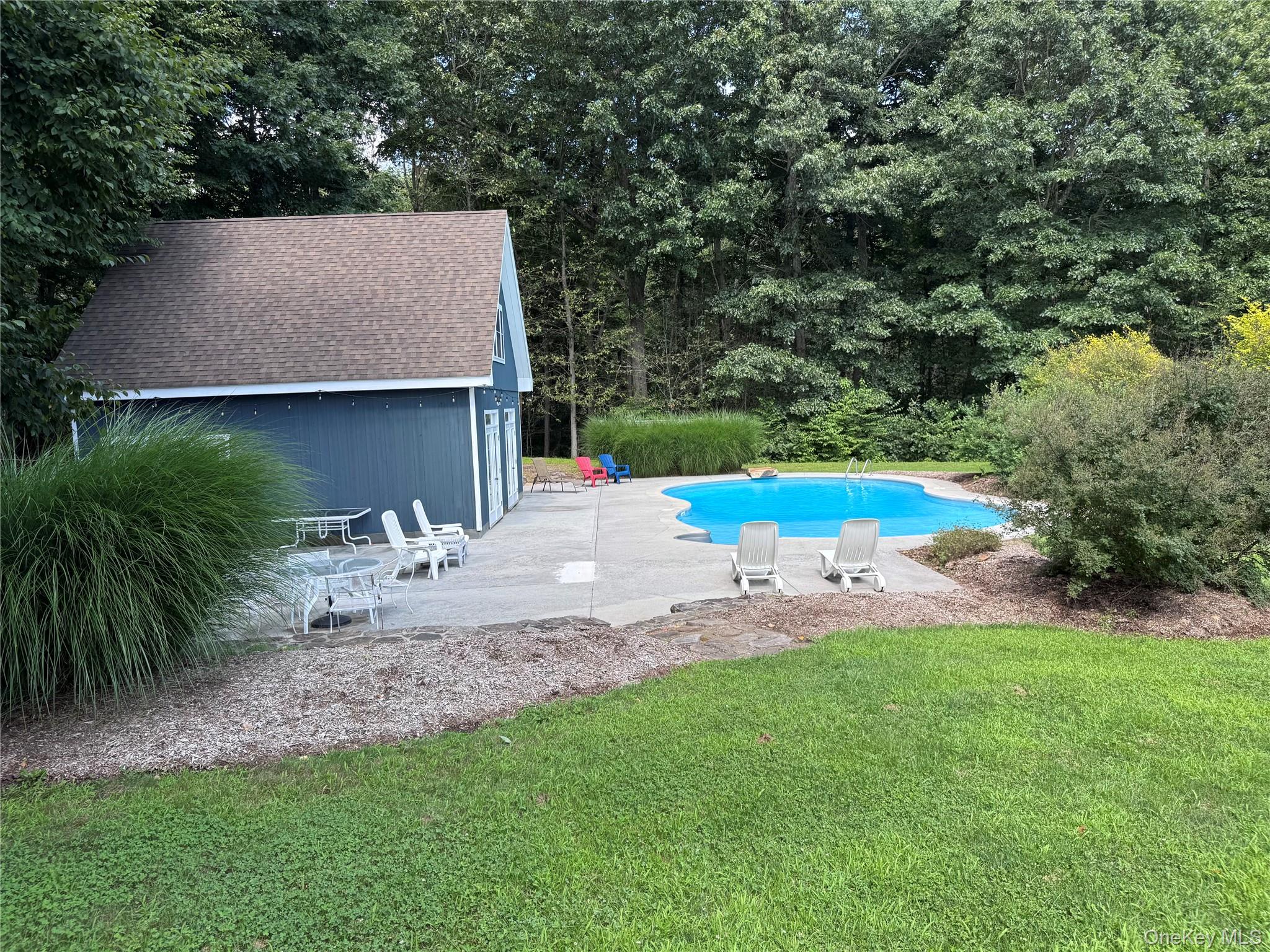 380 Southbury Road Property Photo 41