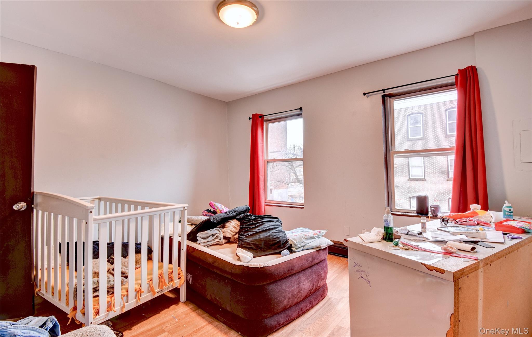 112 W Parmenter Street Property Photo 8
