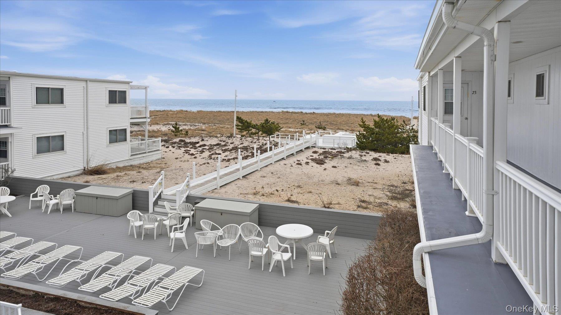 281 Dune Road 16b Property Photo 29