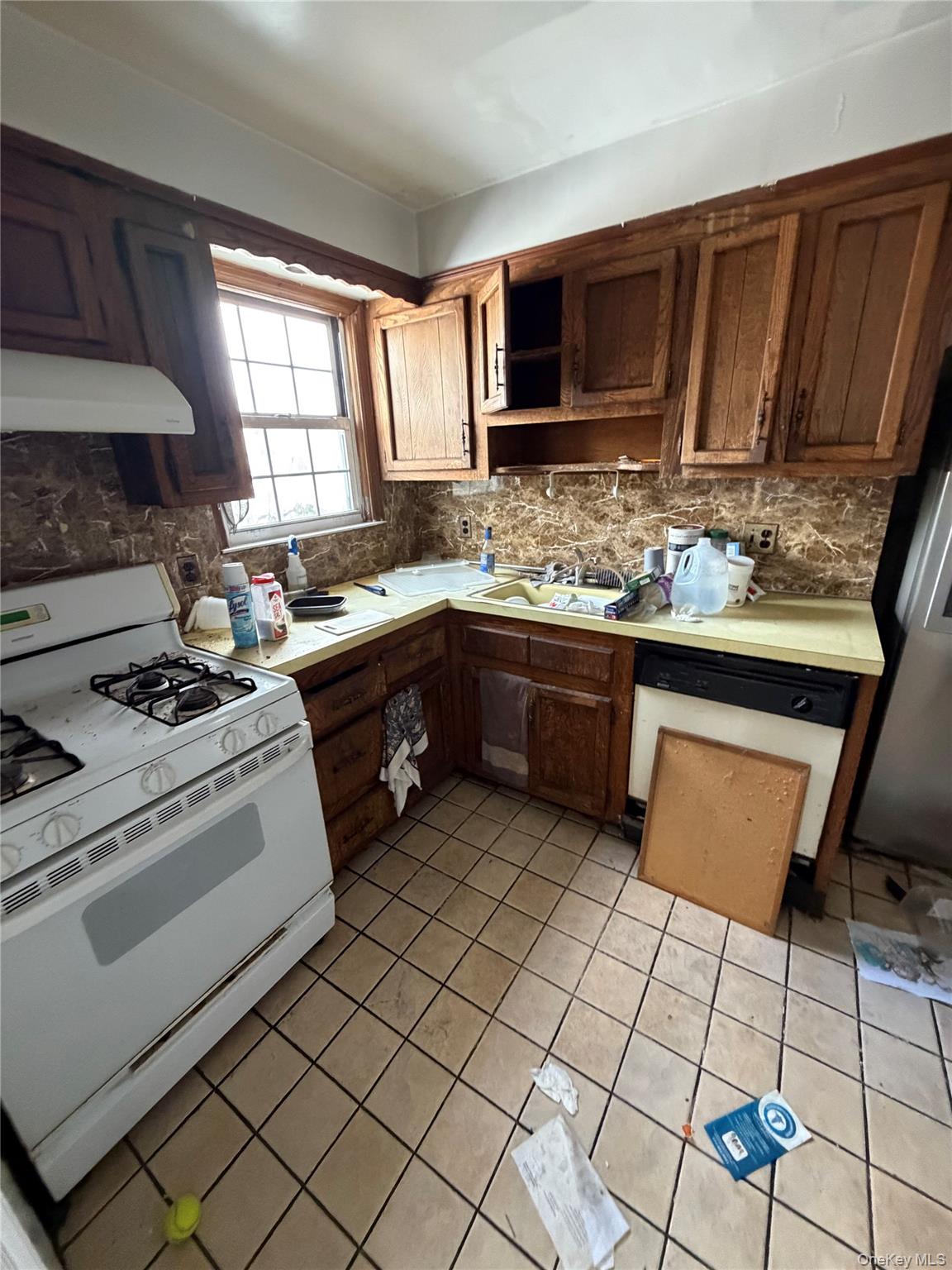 140 Grant Avenue Property Photo 7