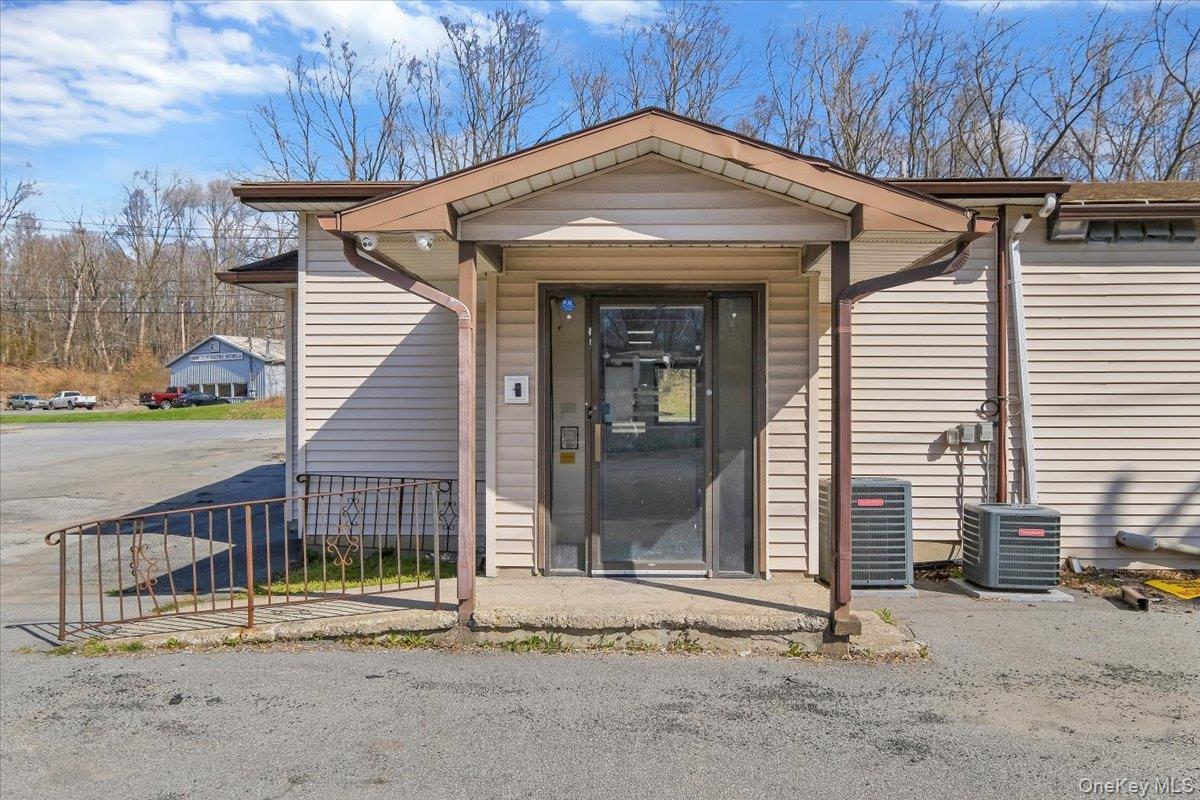 2681 Ny-17m - Building 1 Property Photo 5