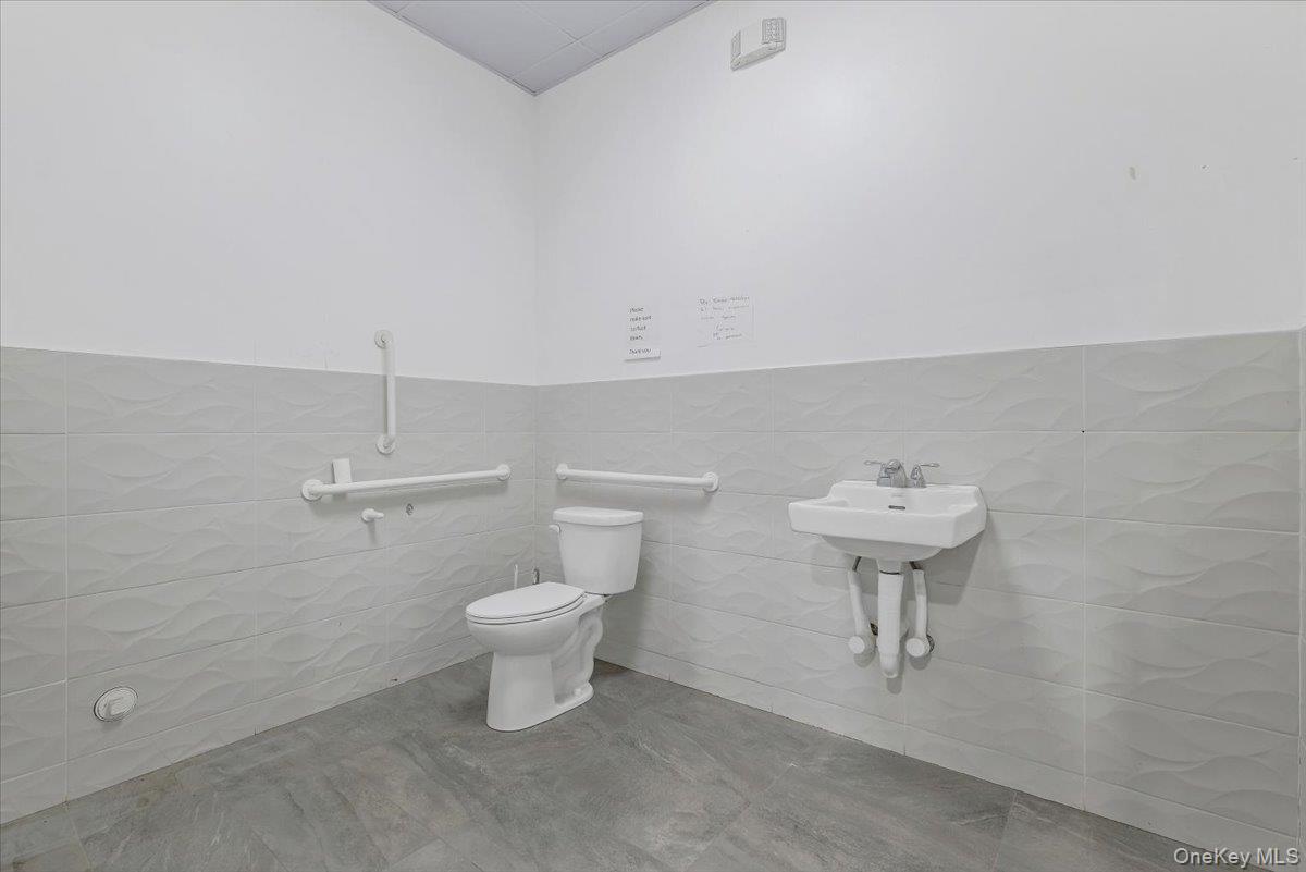 2681 Ny-17m - Building 1 Property Photo 29