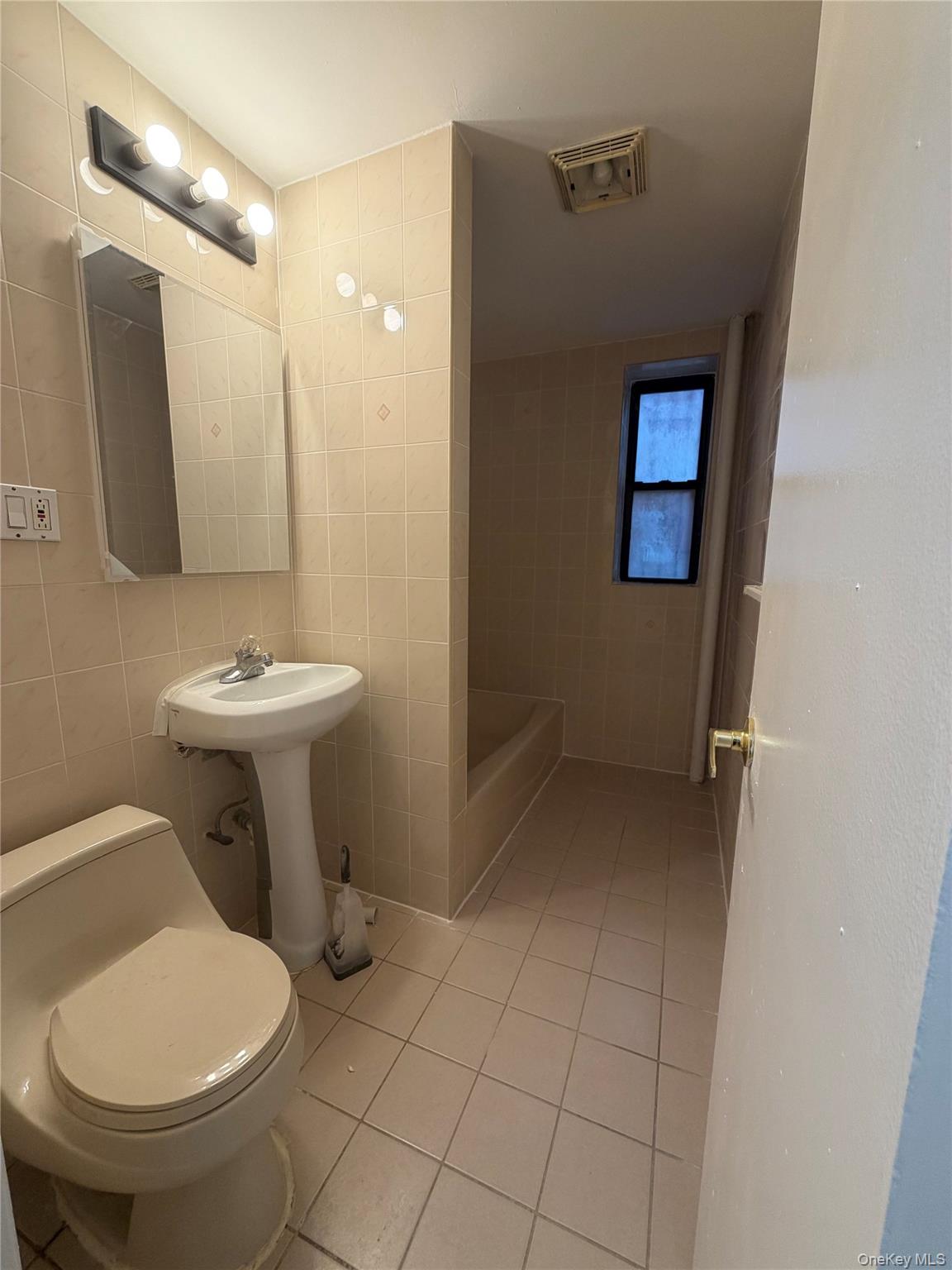 4220 Kissena Boulevard A12 Property Photo 7