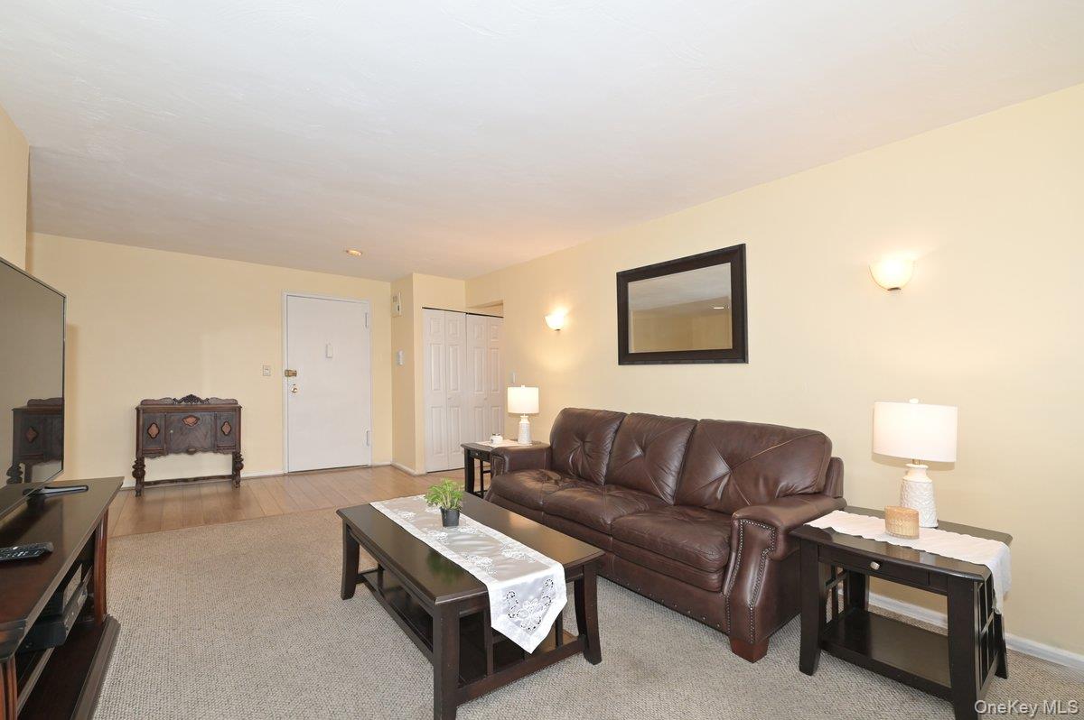 1 Birchwood Court 5f Property Photo 1