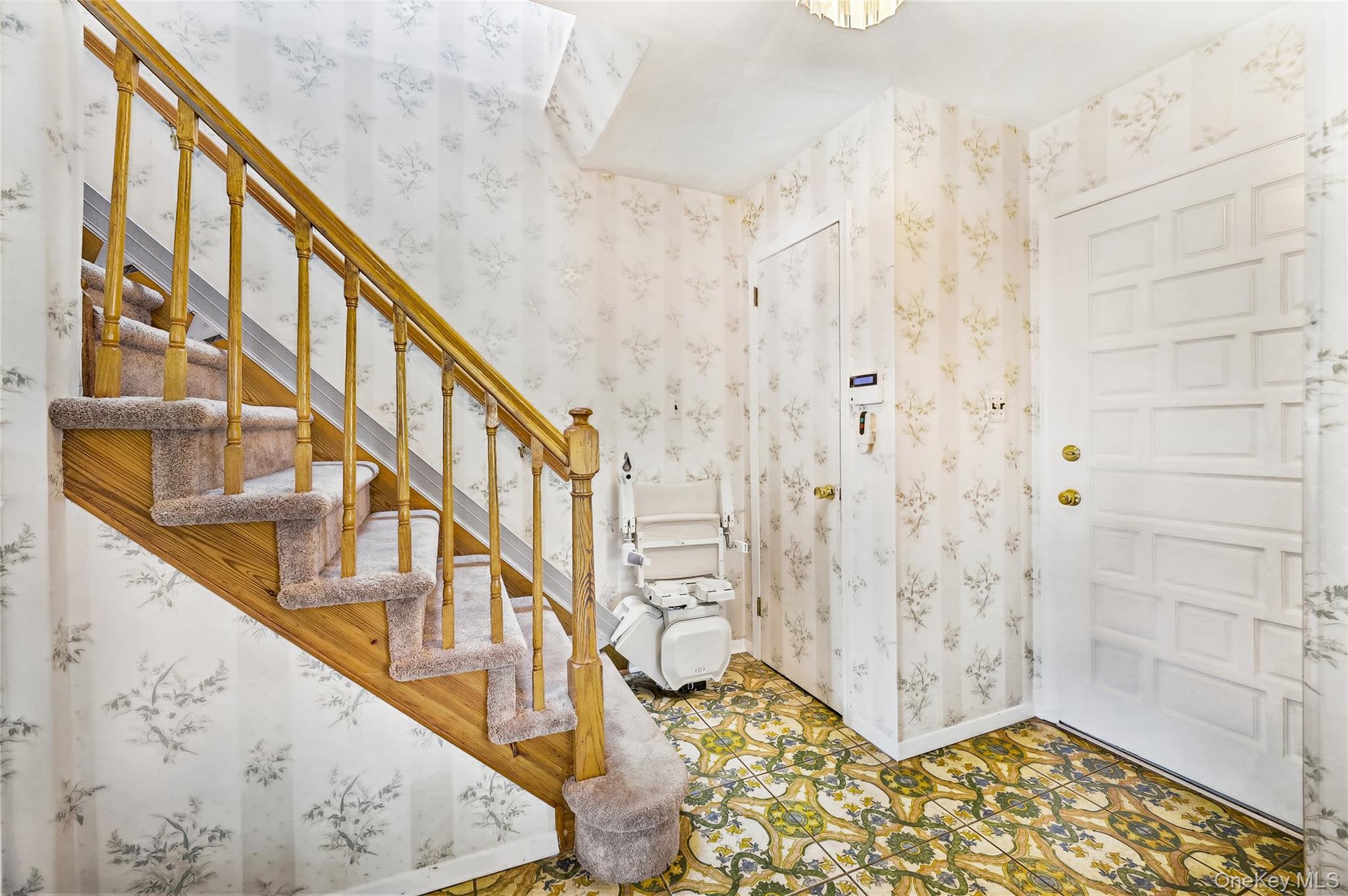 2 Barbara Lane Property Photo 7