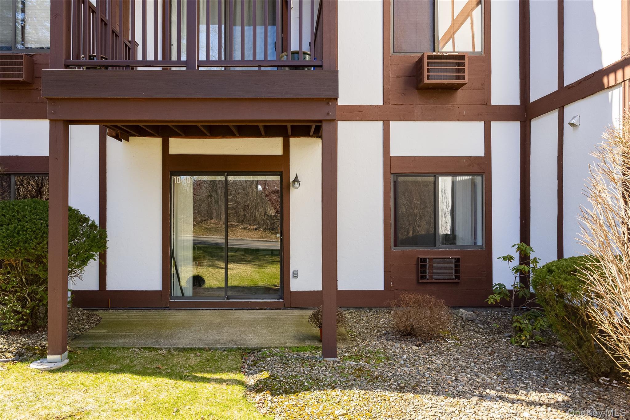 10 Skyline Drive 10 Property Photo 15