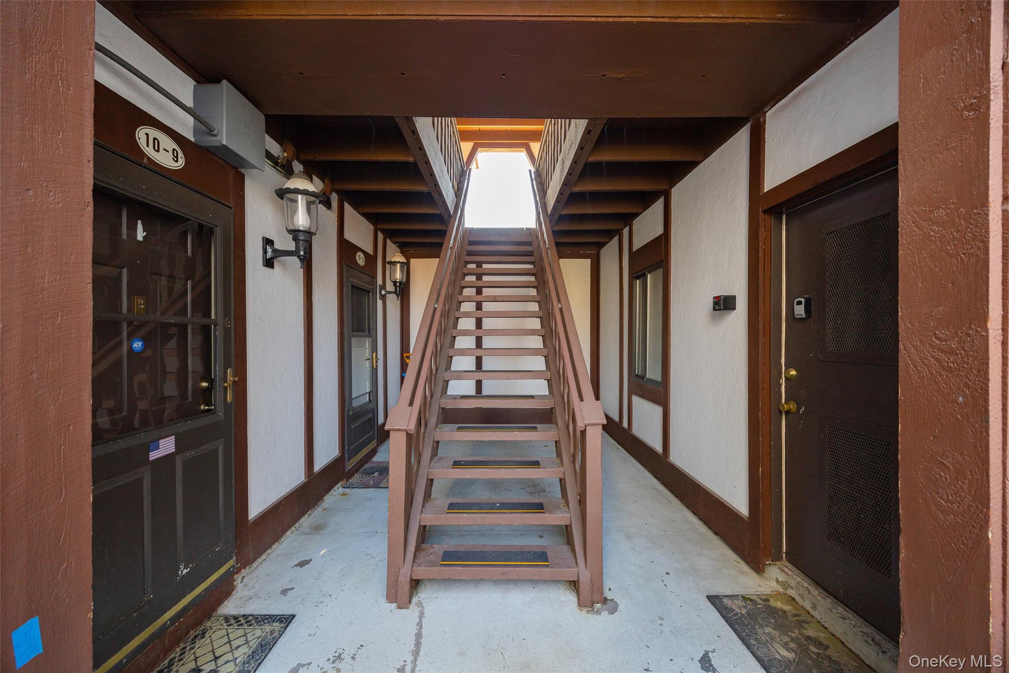 10 Skyline Drive 10 Property Photo 16