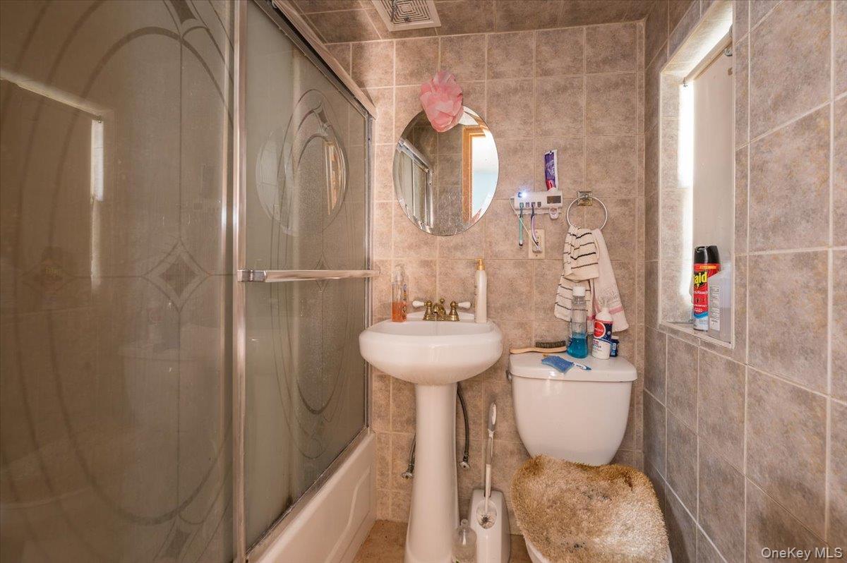 2515 Eastchester Road Property Photo 15