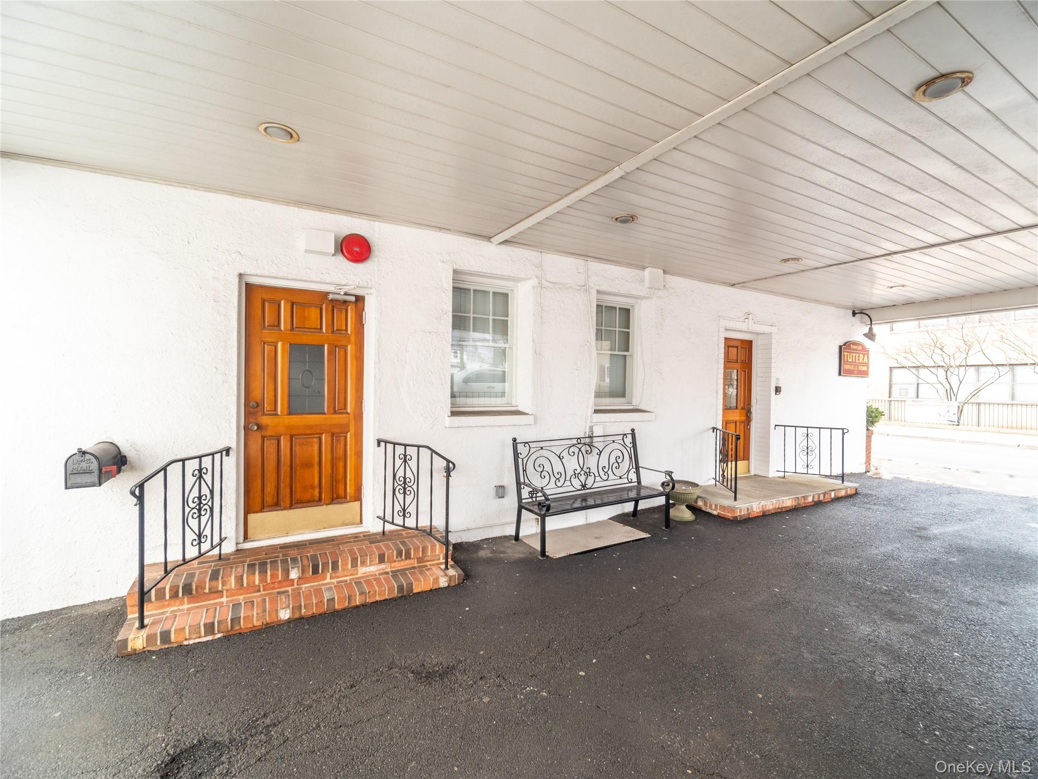 121 S Regent Street Property Photo 2