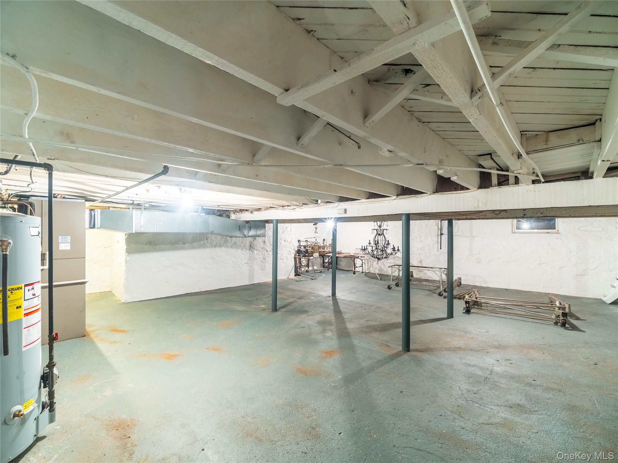121 S Regent Street Property Photo 7