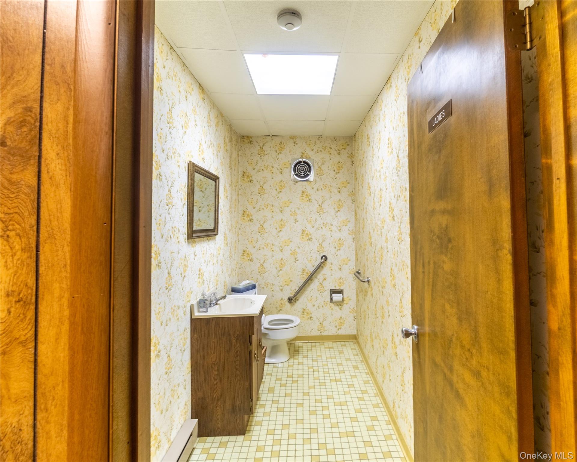 121 S Regent Street Property Photo 10