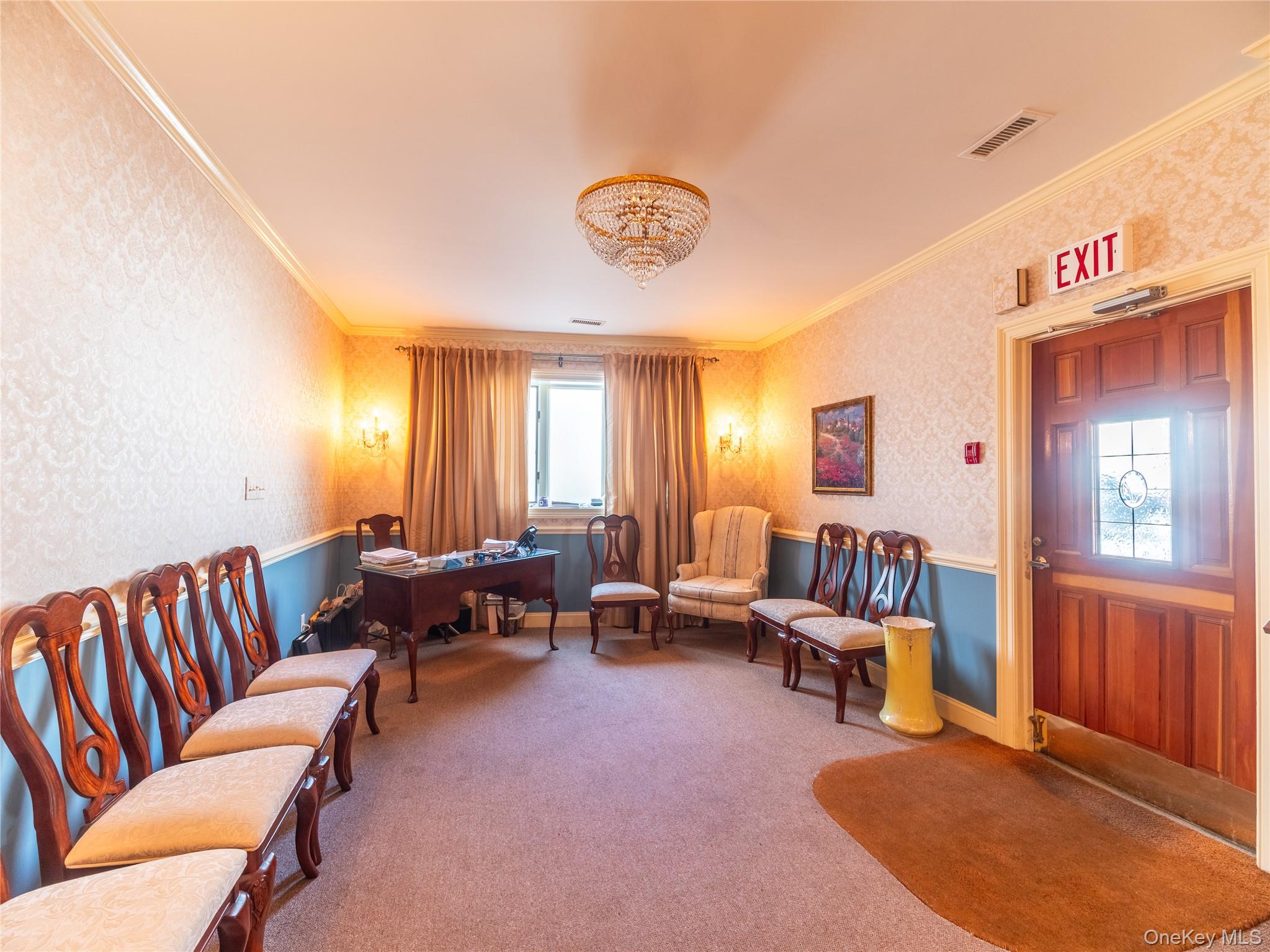 121 S Regent Street Property Photo 12