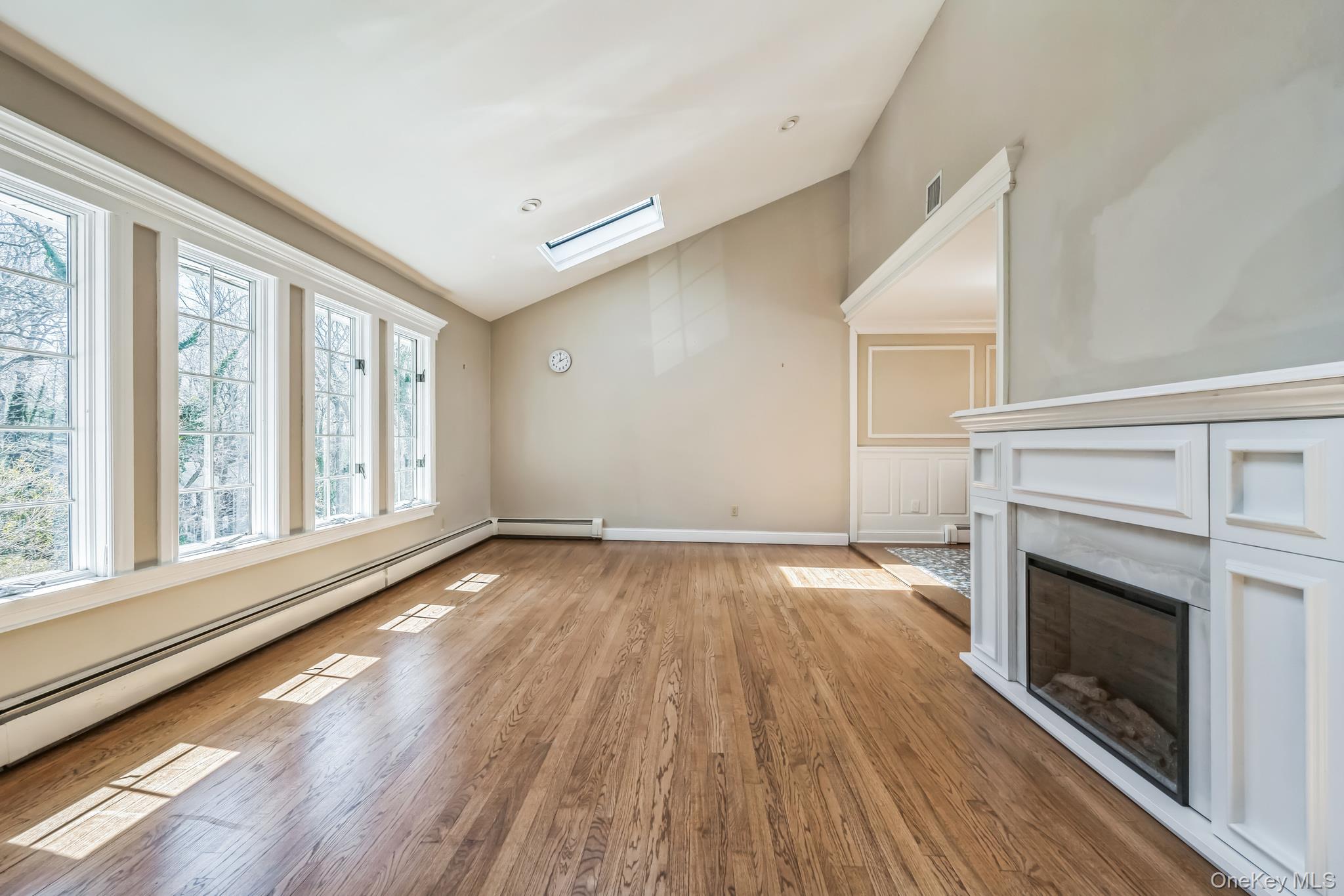 3 Glen Way Property Photo 2