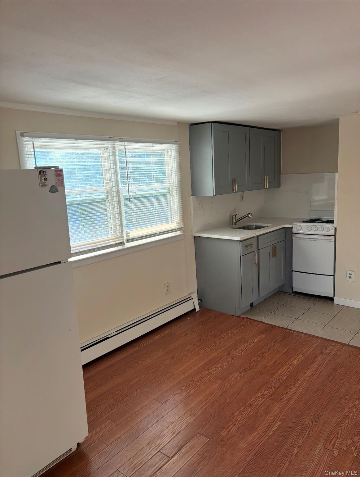 976205 Property Photo 2
