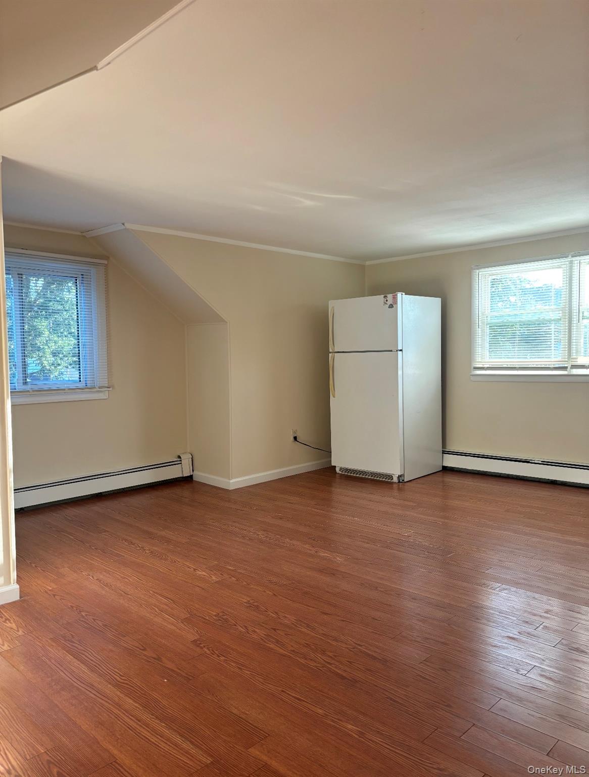976205 Property Photo 4