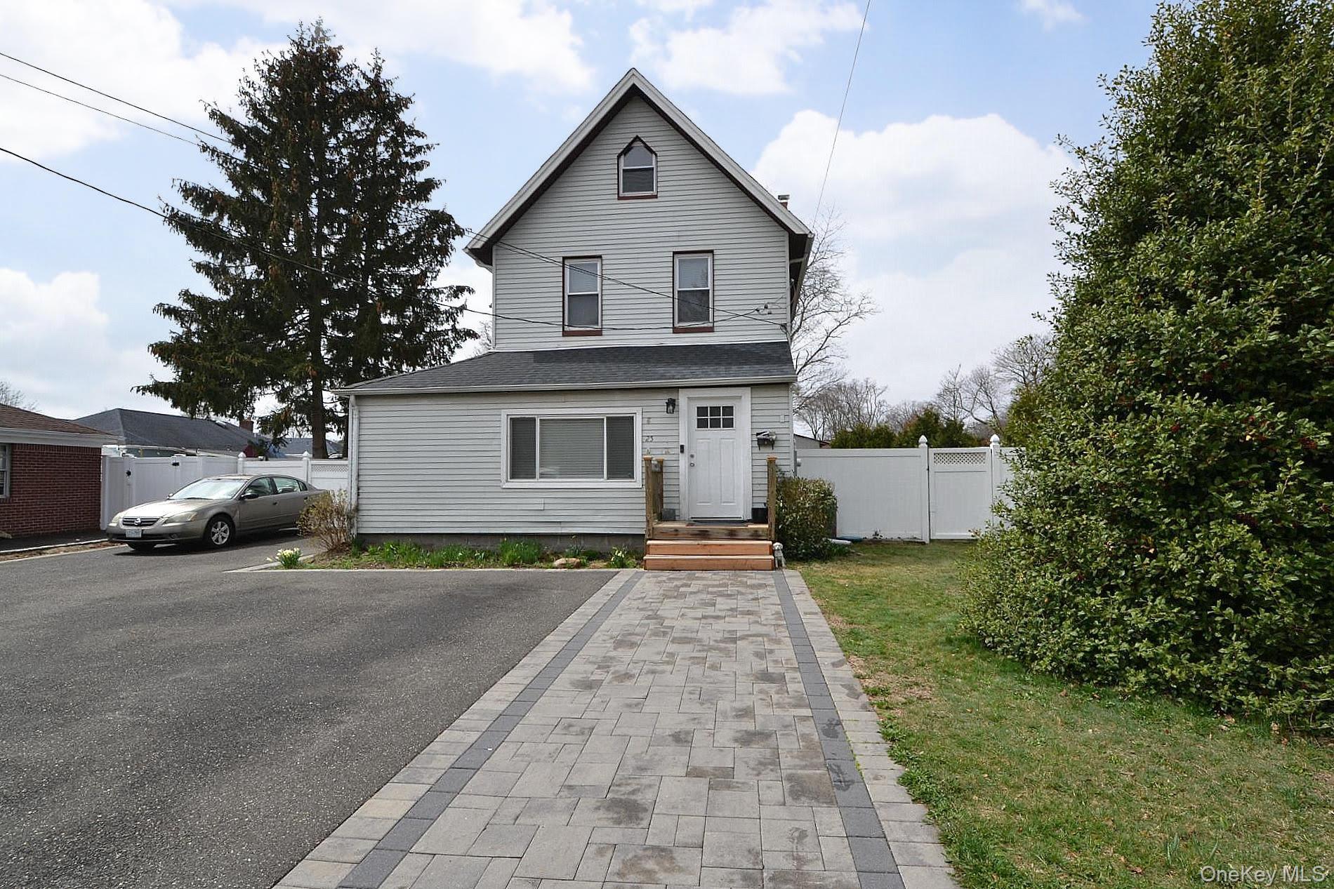 25 Hazel Street Property Photo 1