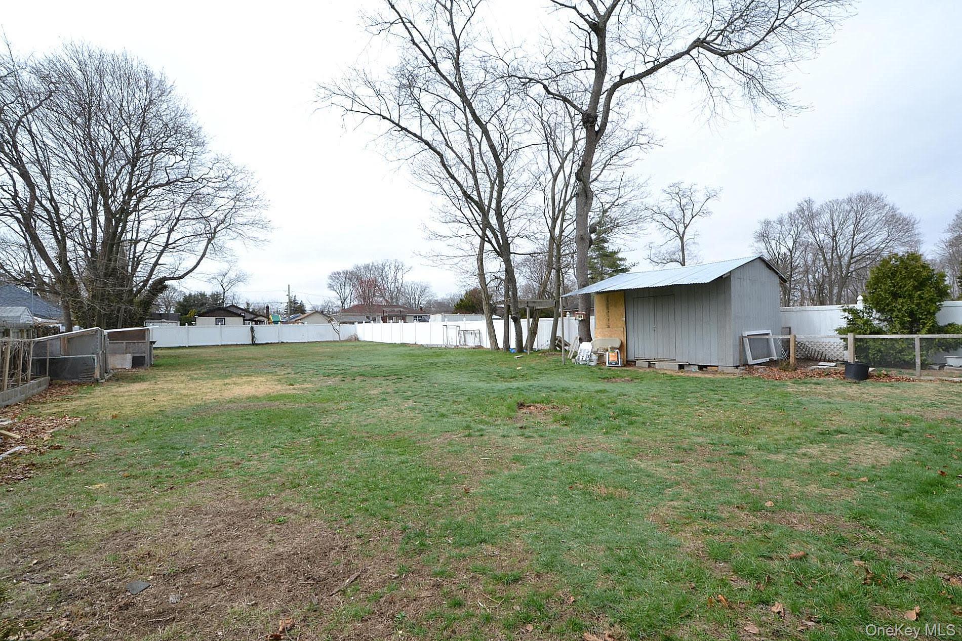 25 Hazel Street Property Photo 4