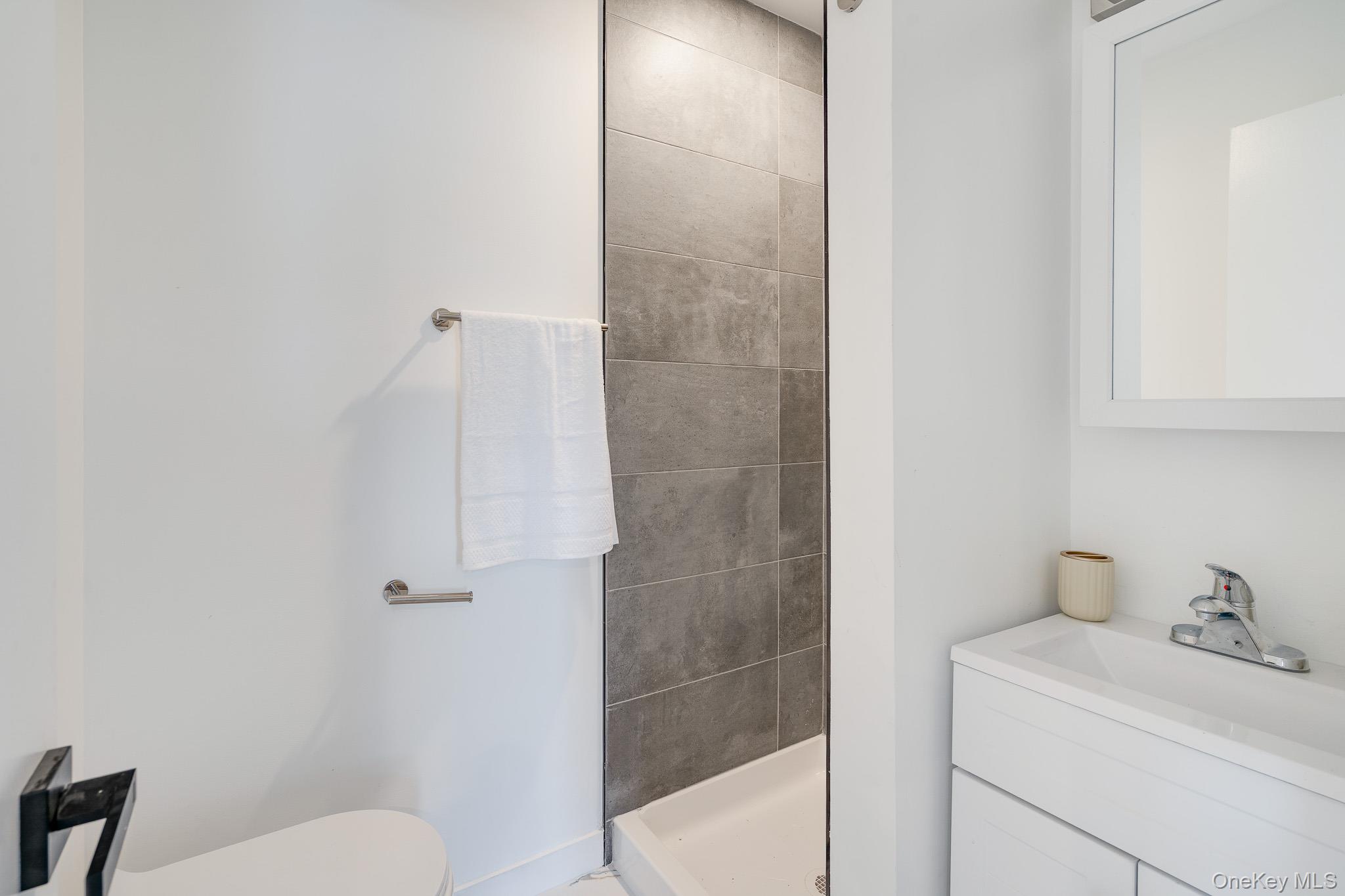 12 Mohonk Avenue Property Photo 8