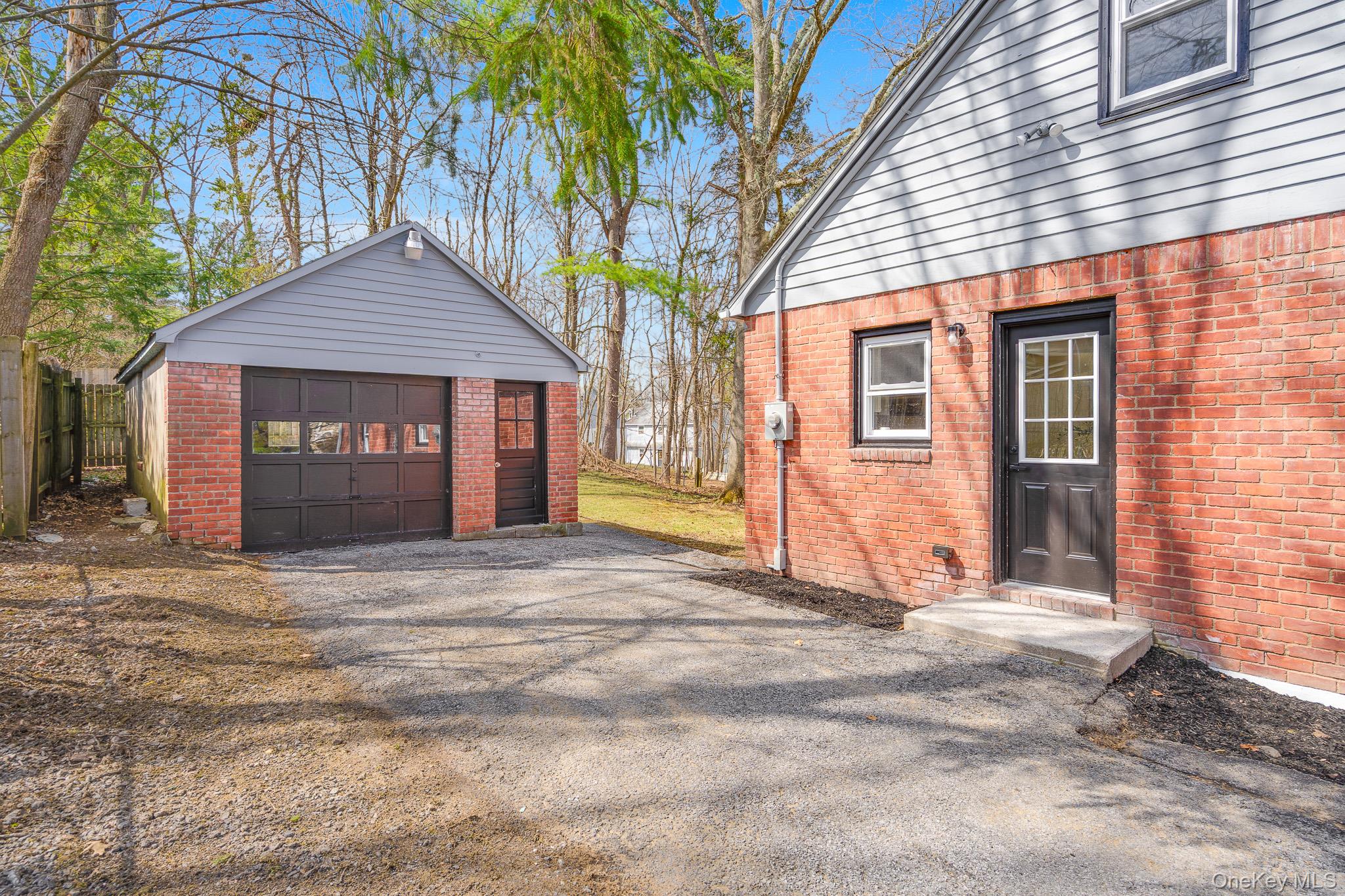 12 Mohonk Avenue Property Photo 13