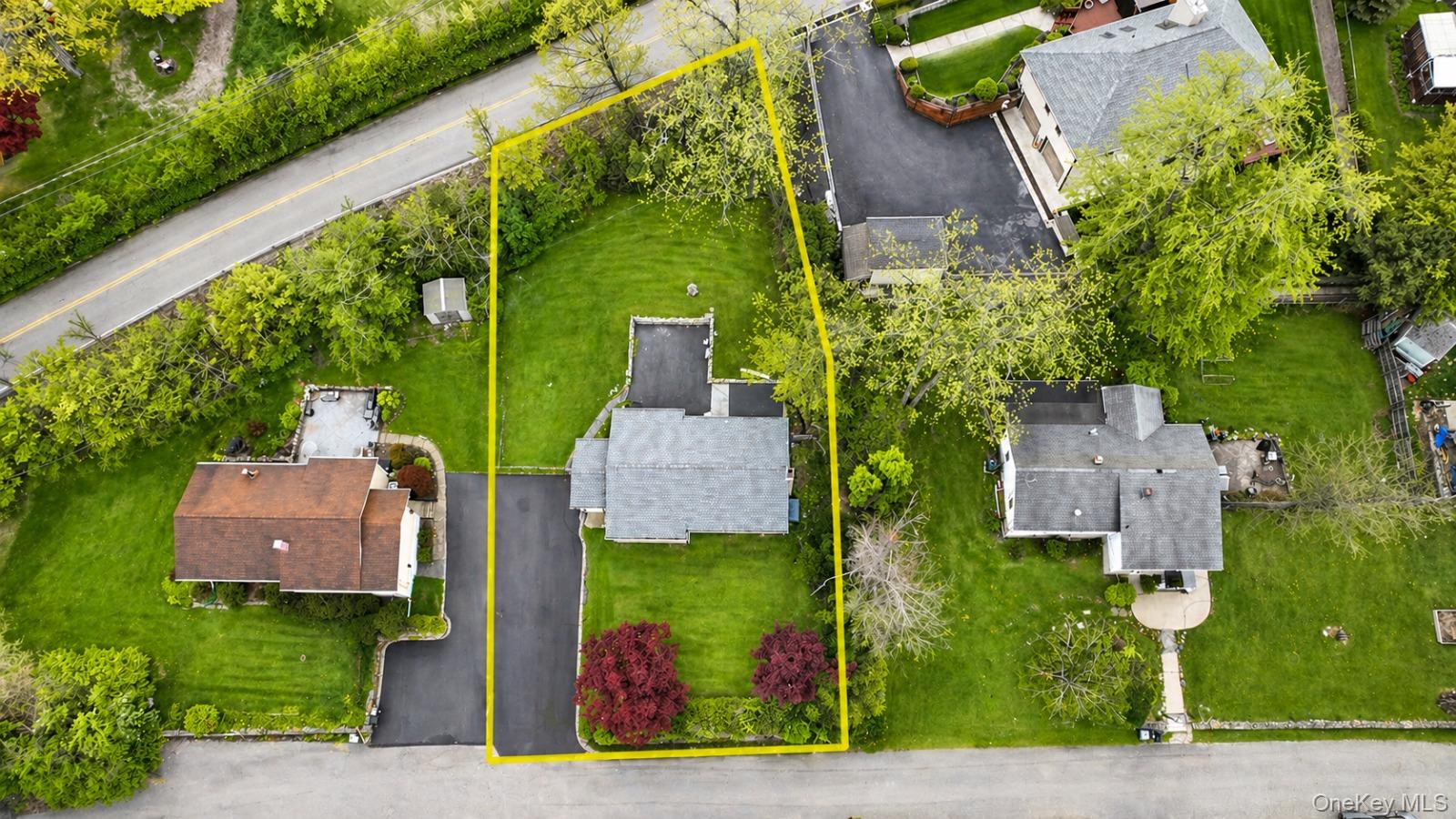 19 Beverly Trail Property Photo 3