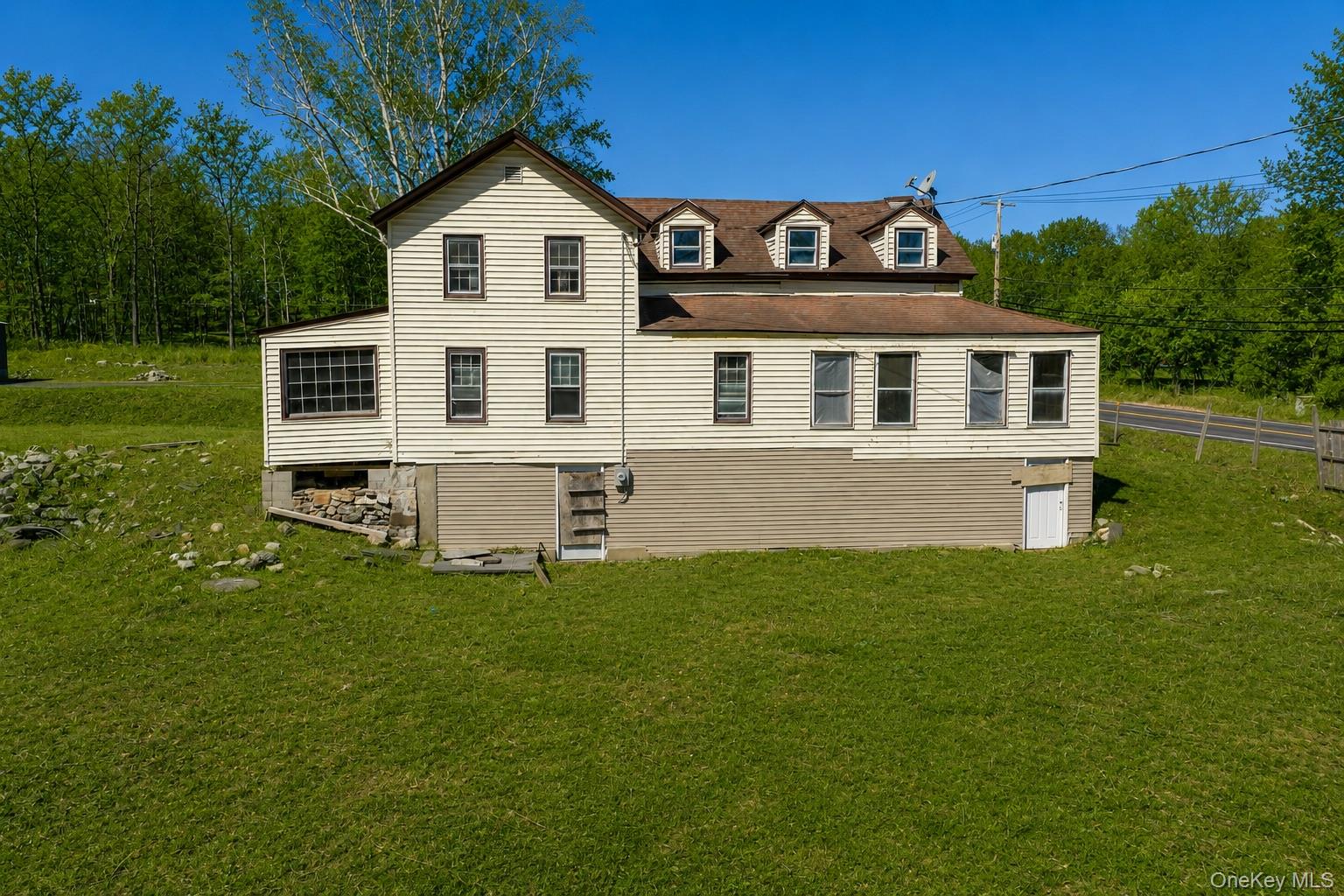 2823 State Route 52 Property Photo 5