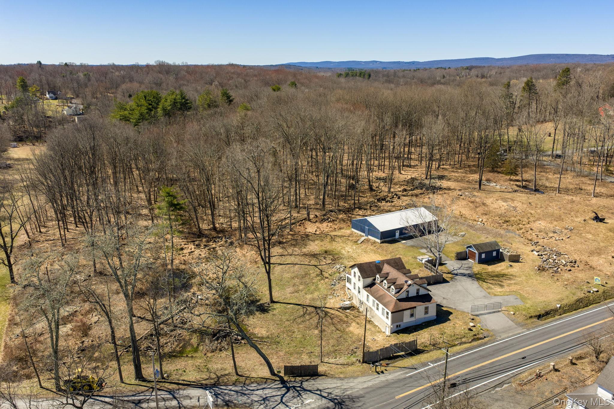 2823 State Route 52 Property Photo 8