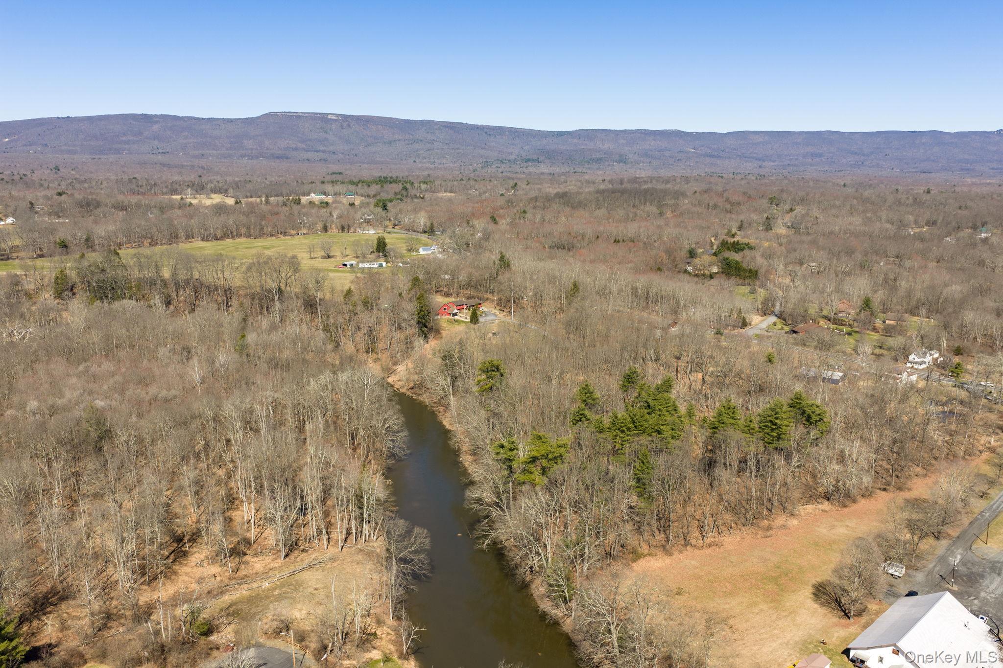 2823 State Route 52 Property Photo 9