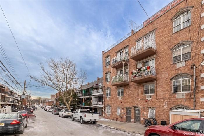 5626 & 5628 Van Cleef Street Property Photo 2