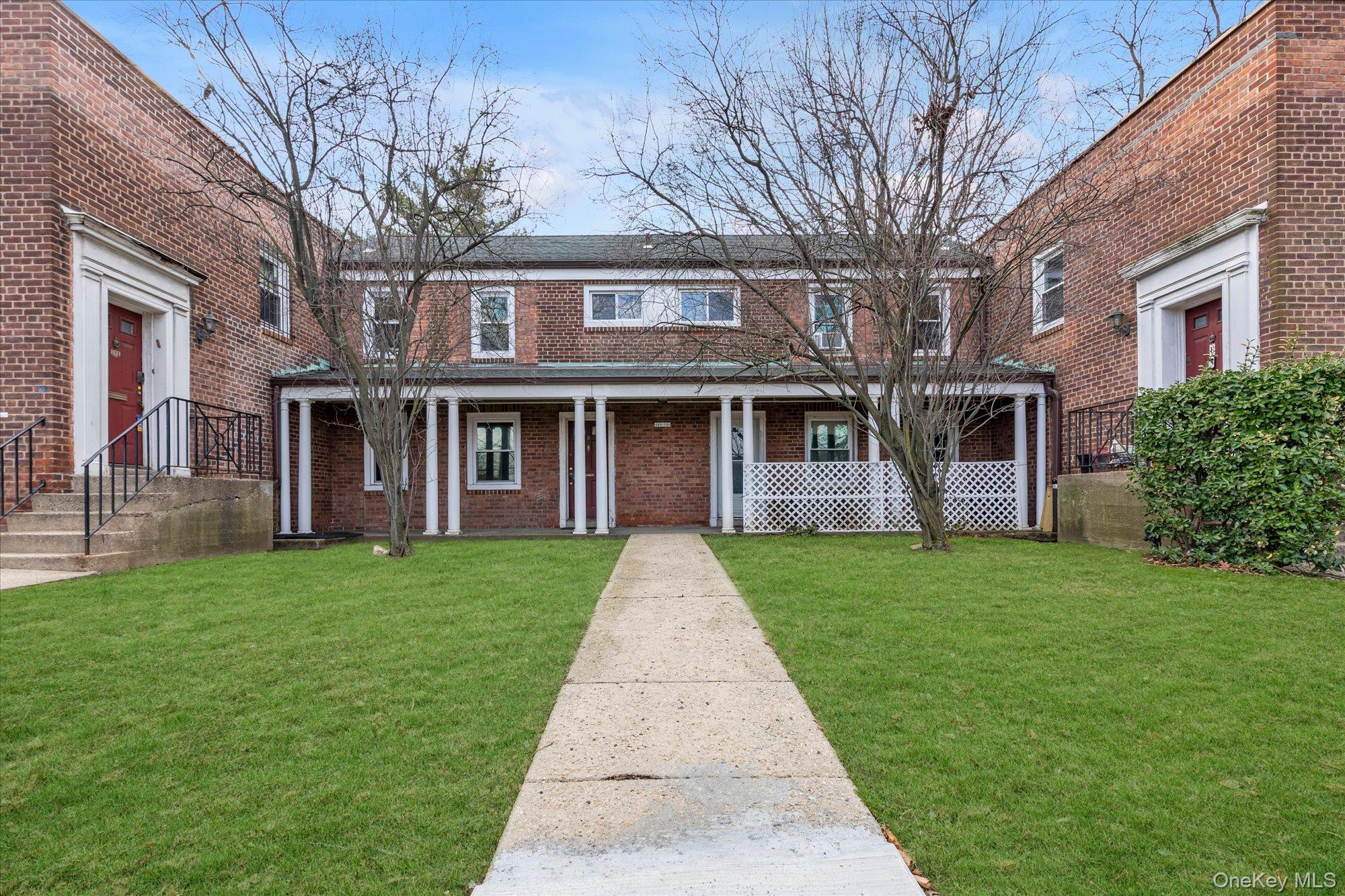 14908 Union Turnpike 19C Property Photo 1
