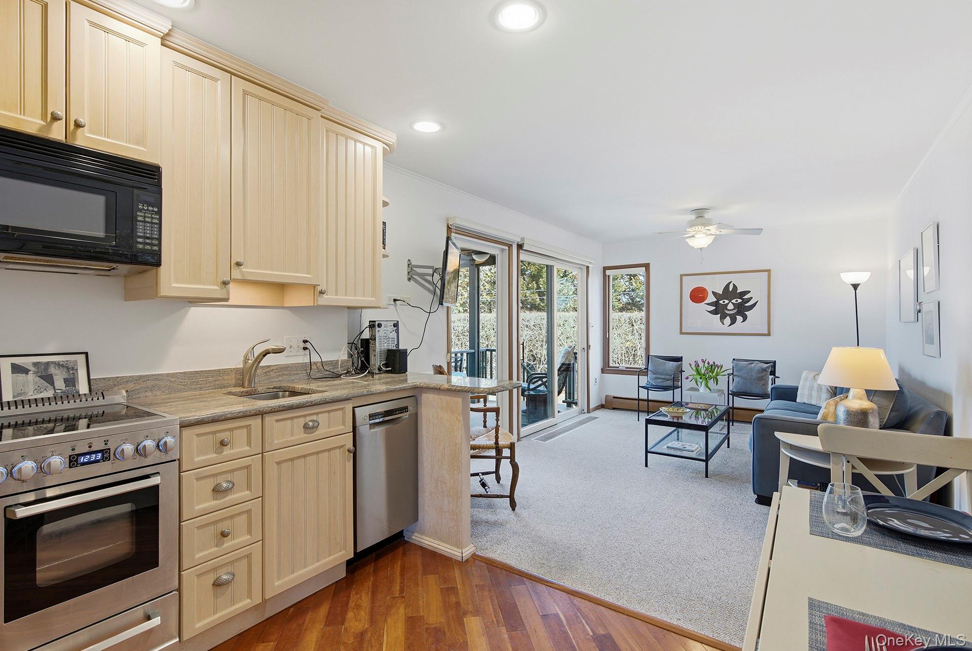 13 Winthrop Road 24 Property Photo 4