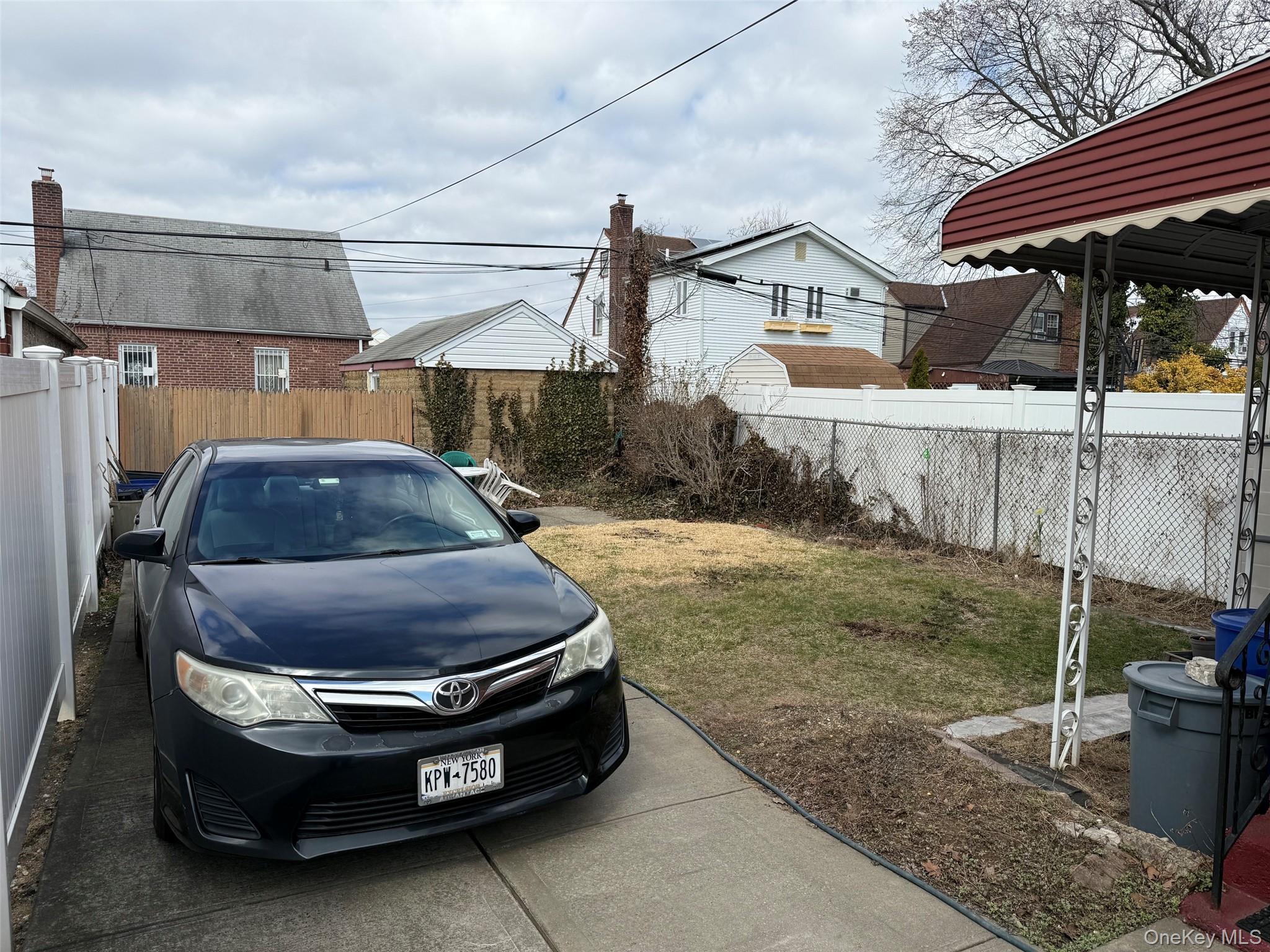11486 228th Street Property Photo 3