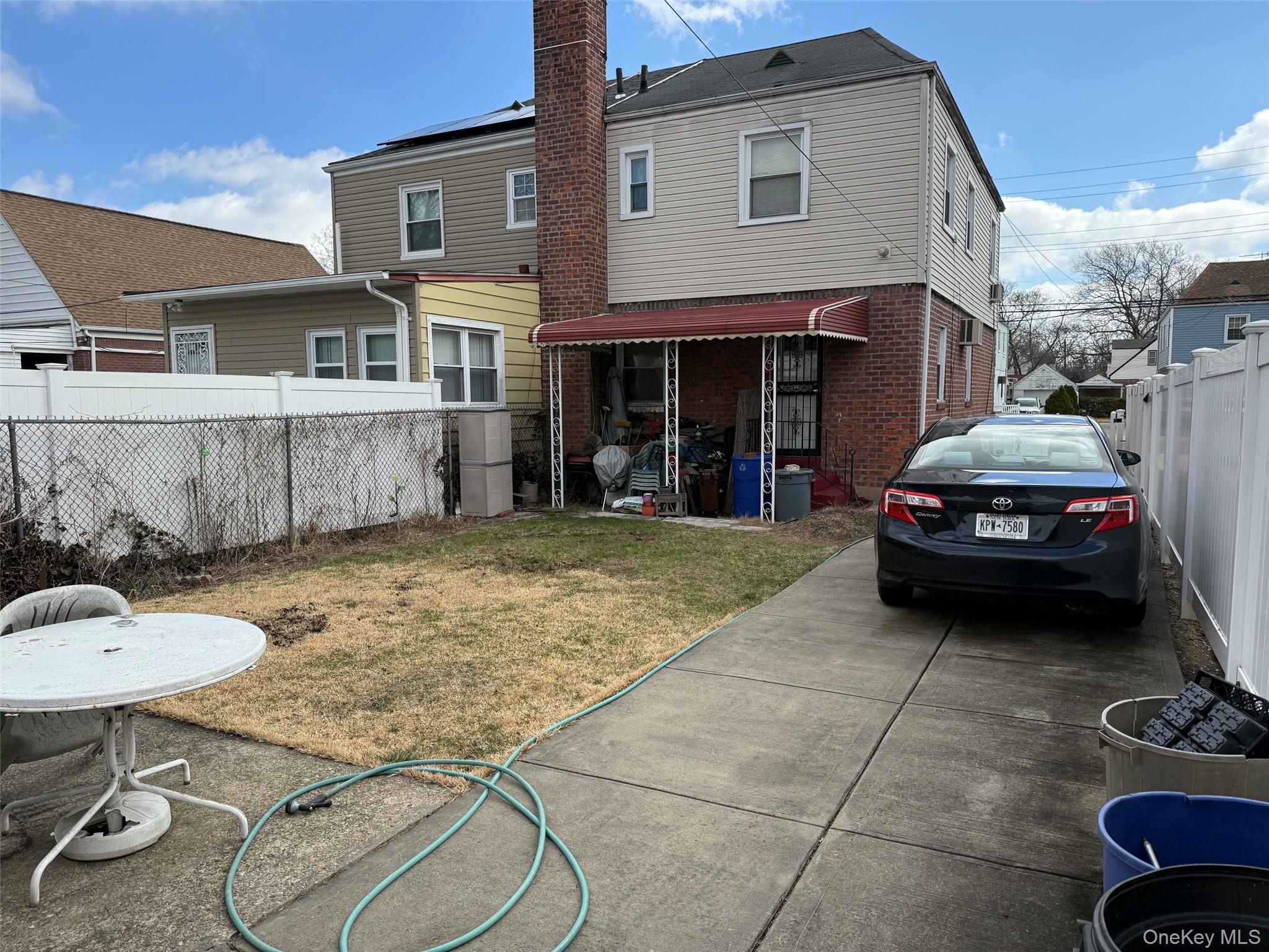 11486 228th Street Property Photo 4