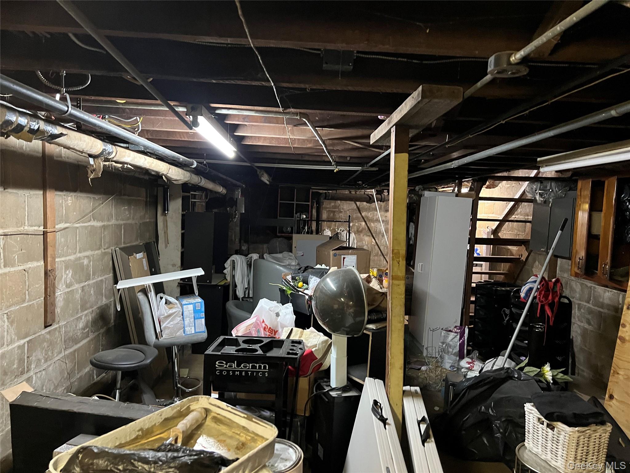 150 S Main Street Property Photo 13