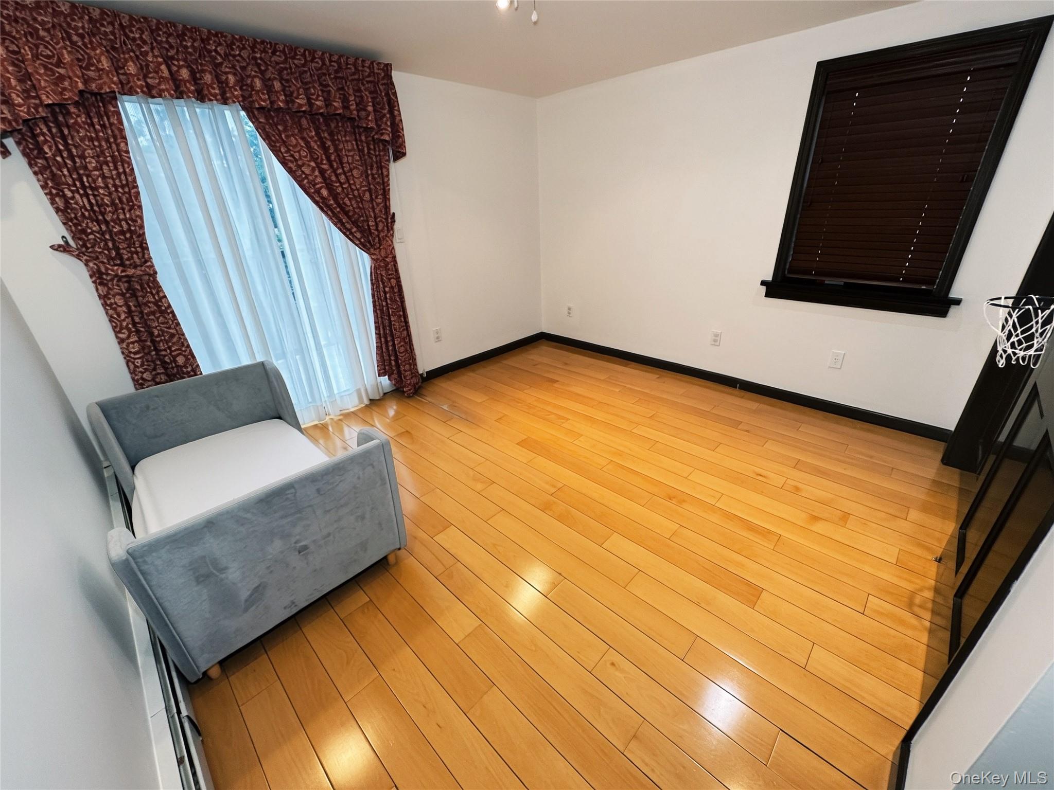 12304 6th Avenue Property Photo 29