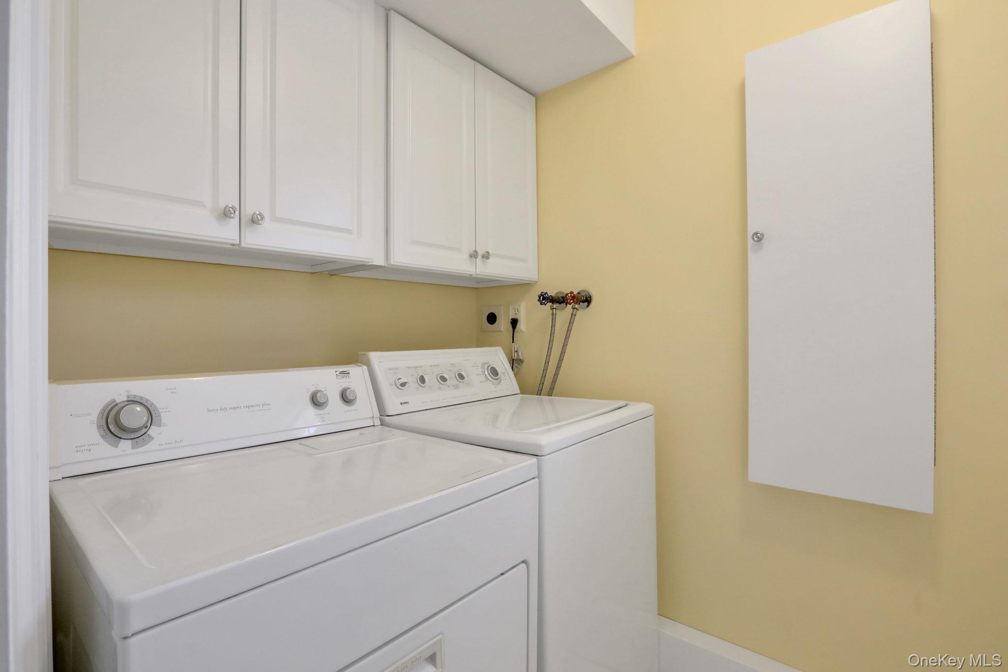 411 Albany Avenue Property Photo 11