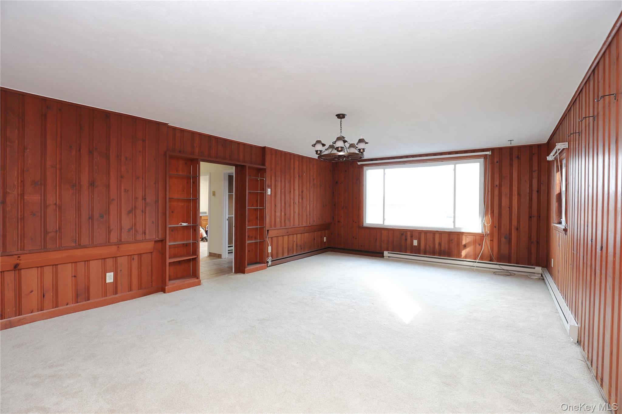 14311 9w Property Photo 5