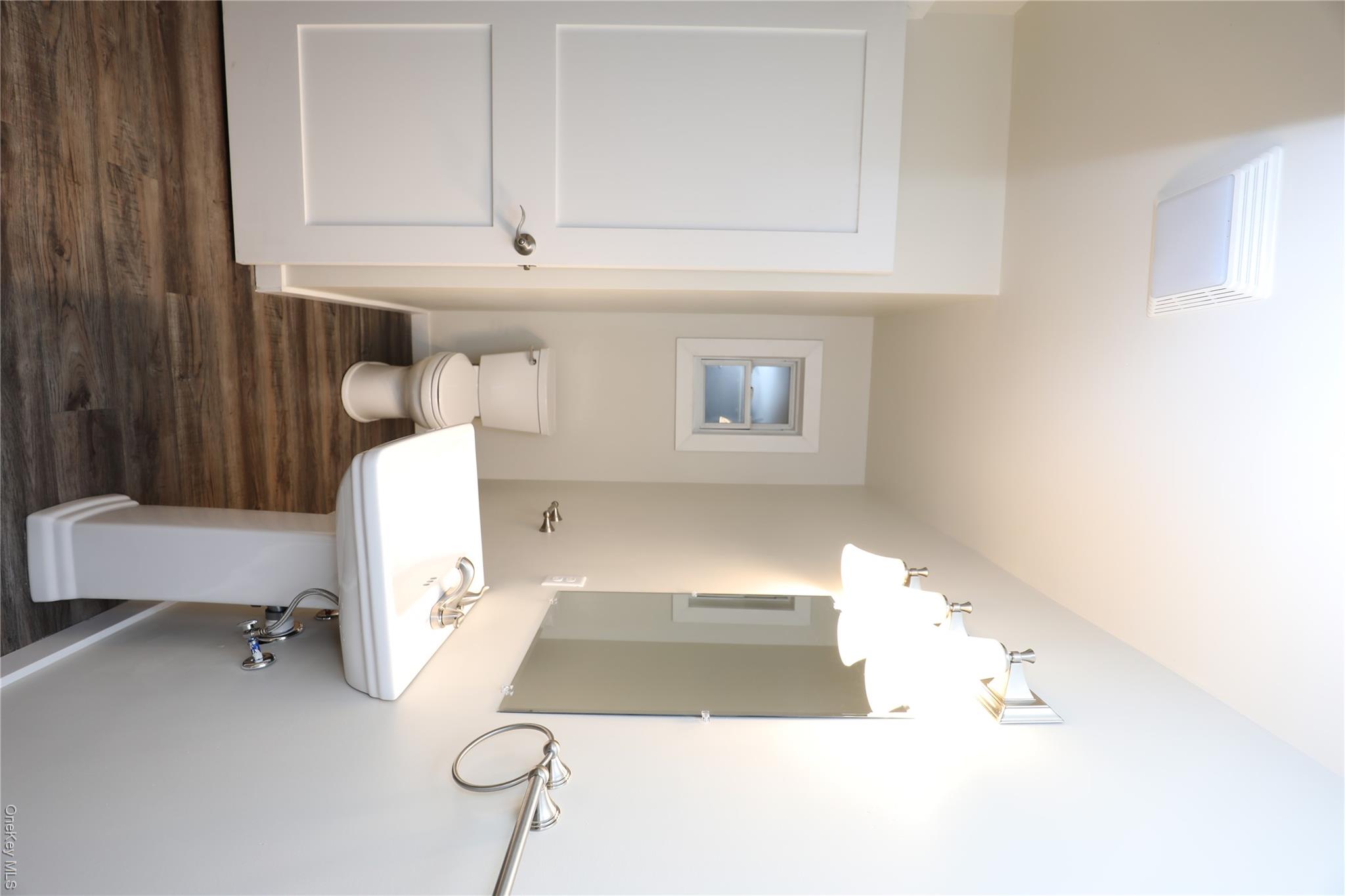 14311 9w Property Photo 9