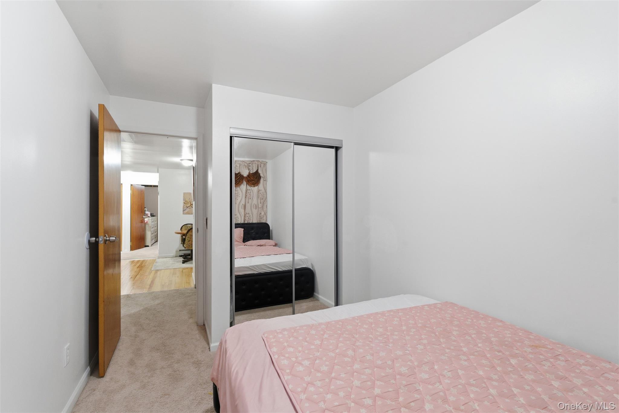 1677 Unionport Road Property Photo 23