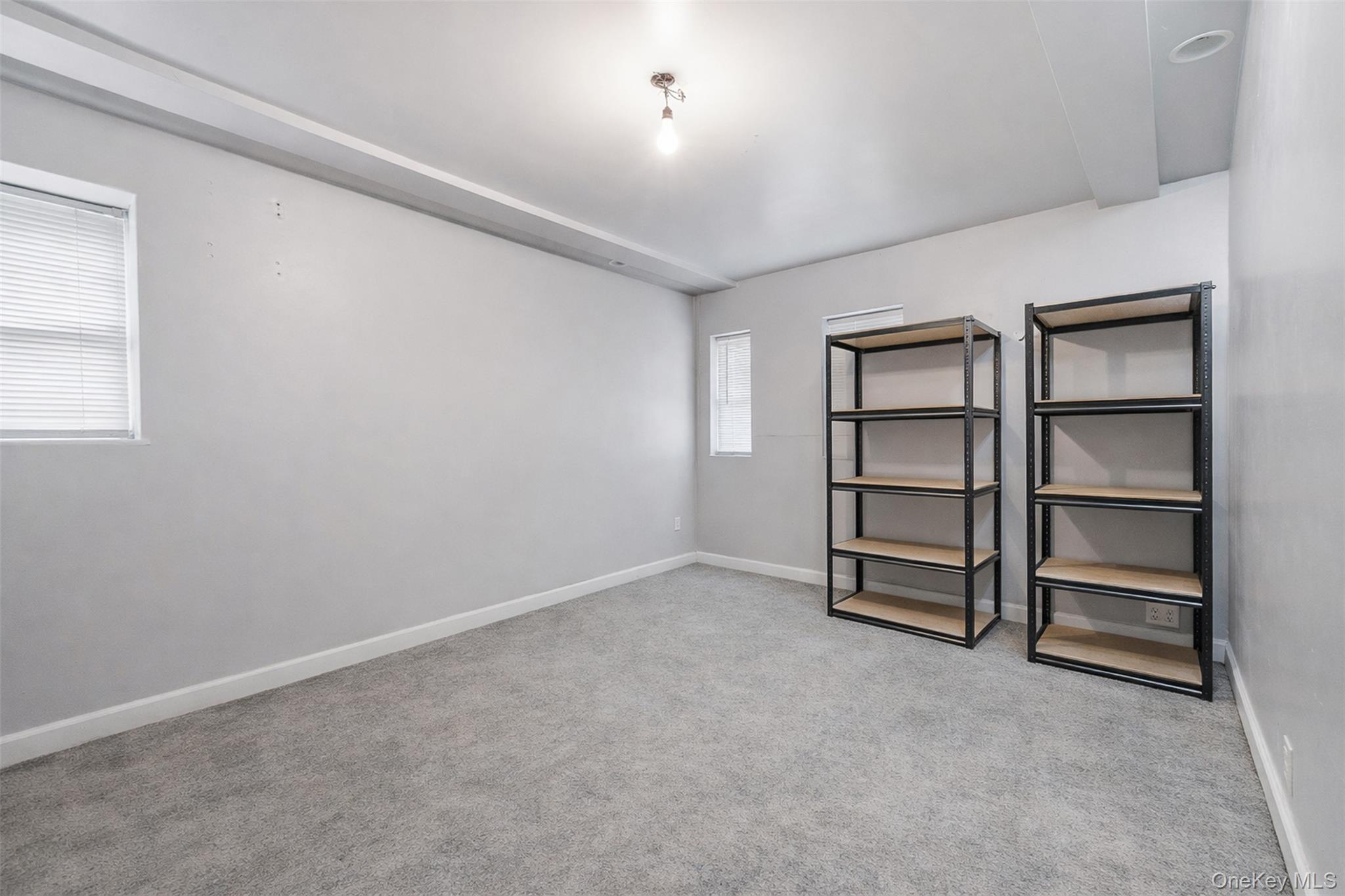 1677 Unionport Road Property Photo 29