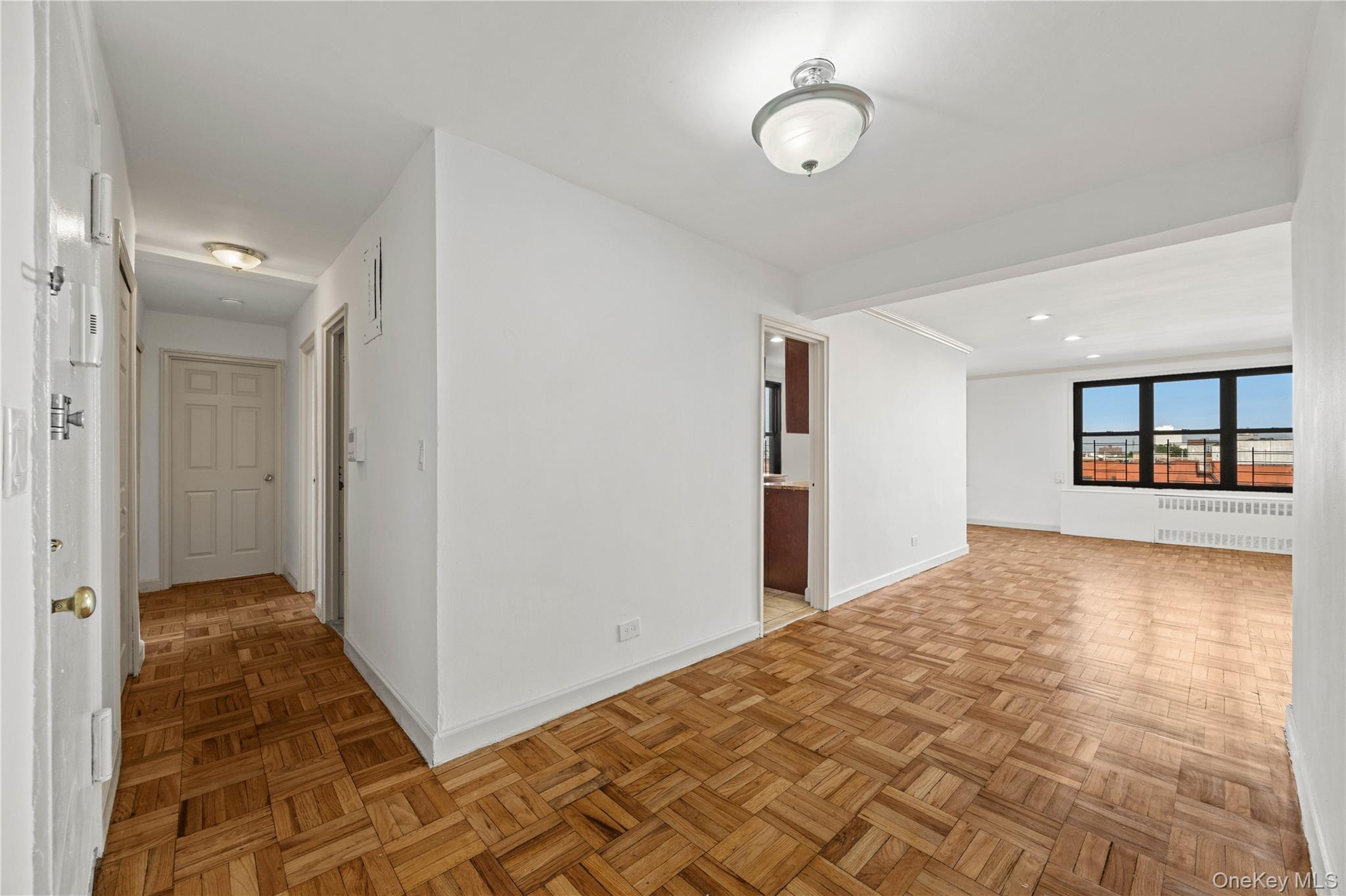 2835 Webb Avenue 9e Property Photo 9