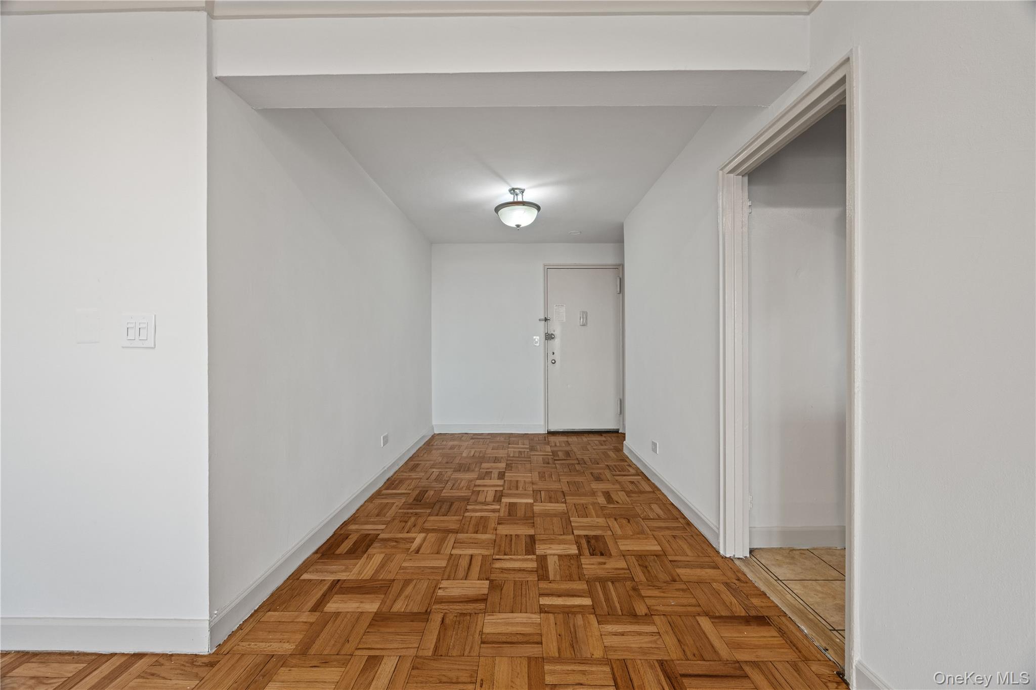 2835 Webb Avenue 9e Property Photo 10