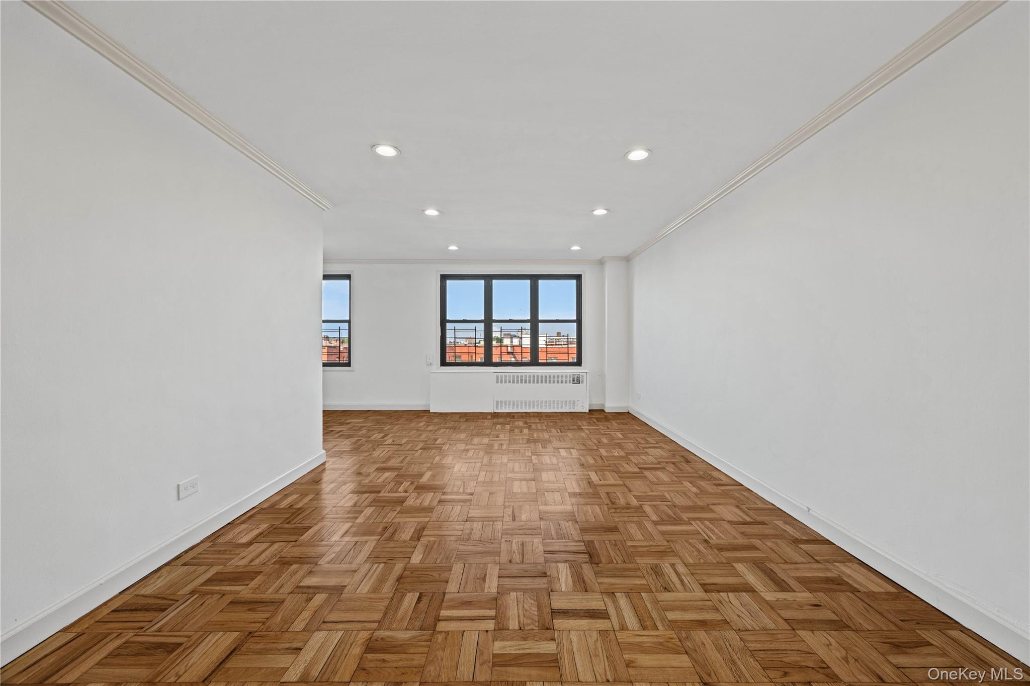 2835 Webb Avenue 9e Property Photo 11