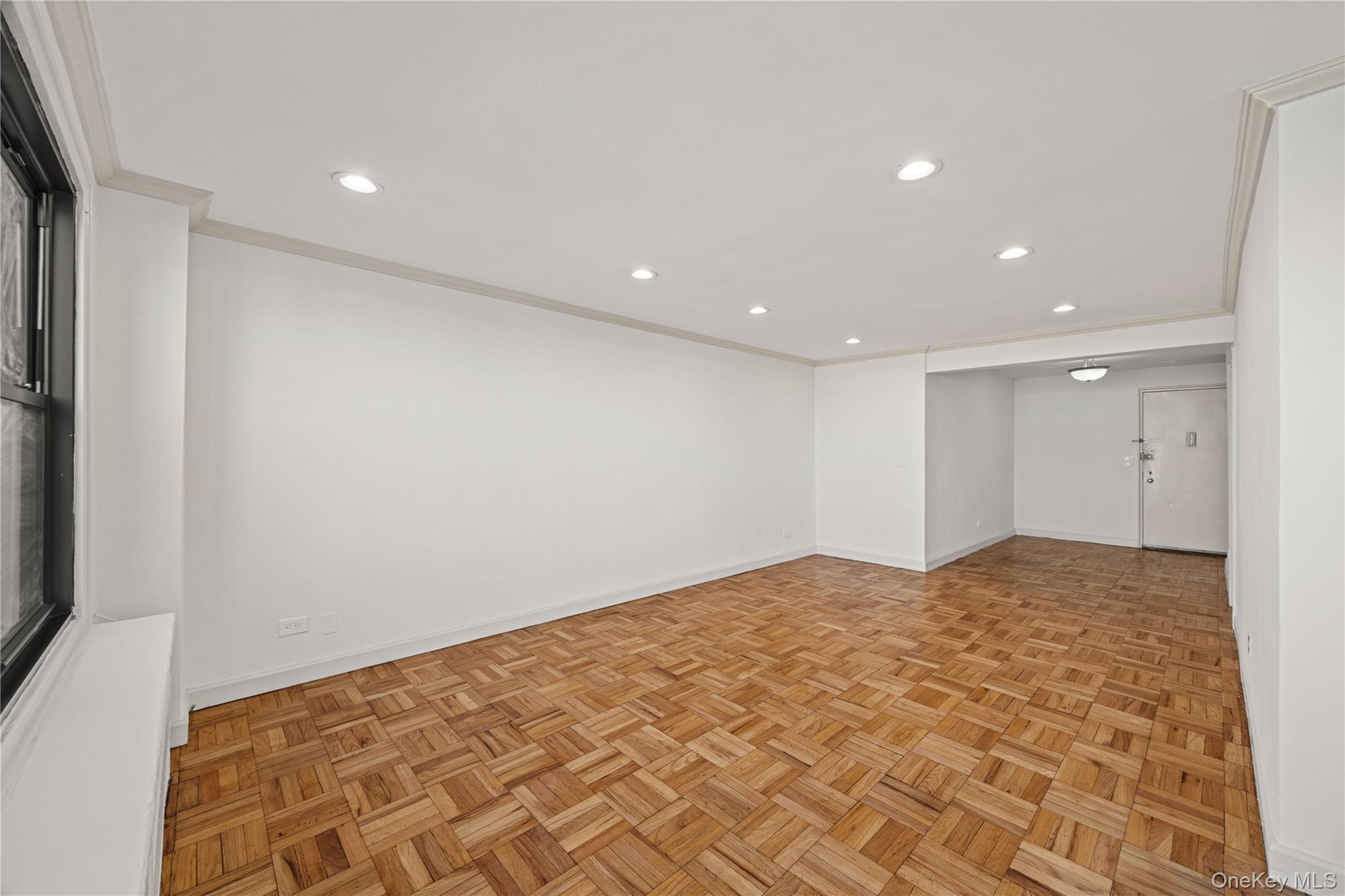 2835 Webb Avenue 9e Property Photo 13