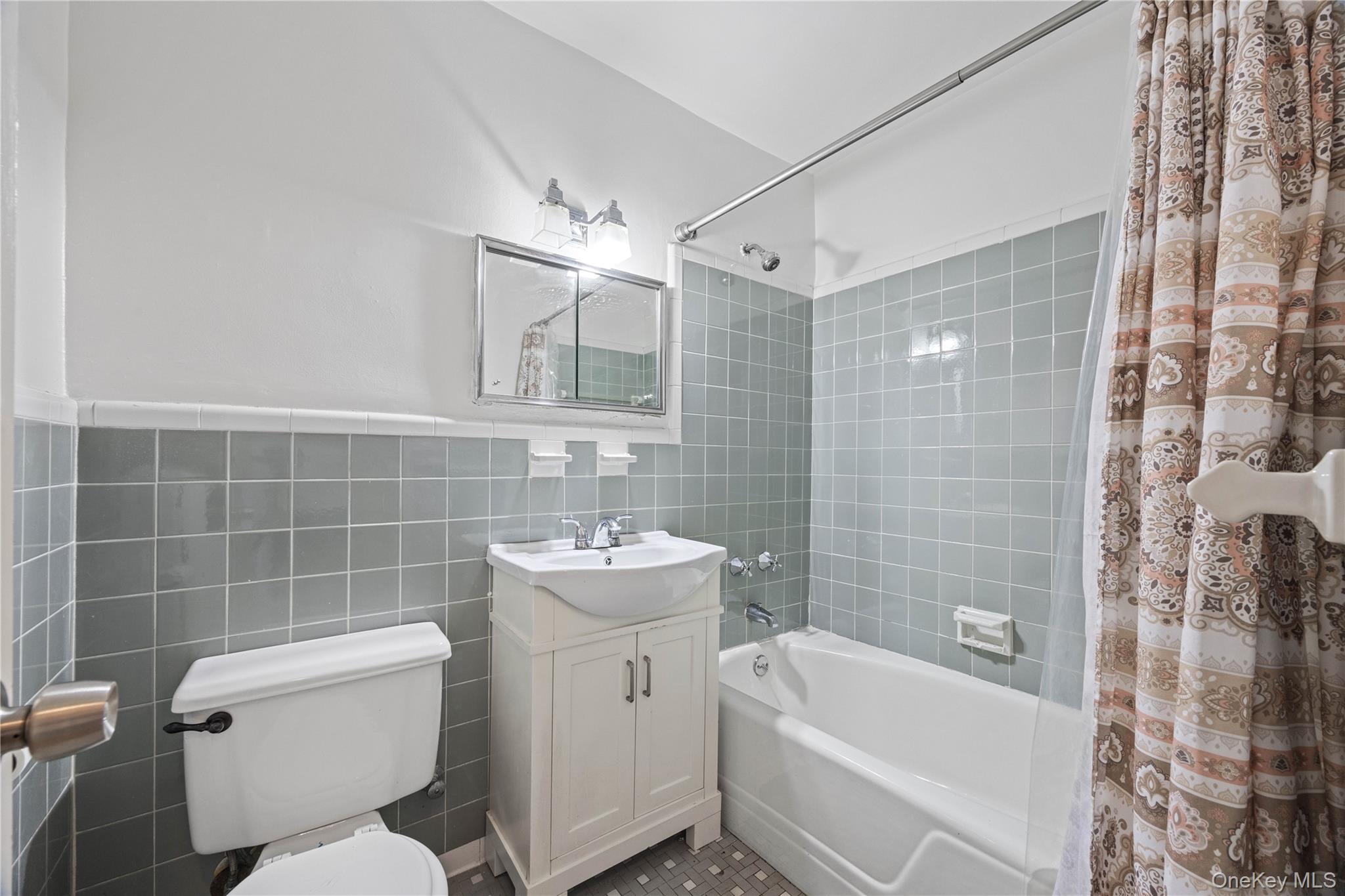 2835 Webb Avenue 9e Property Photo 21