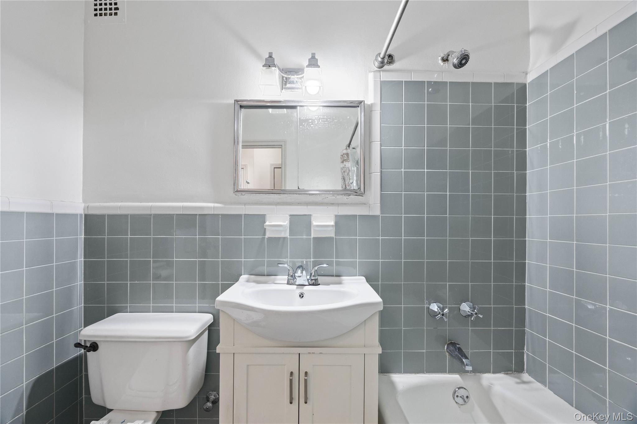 2835 Webb Avenue 9e Property Photo 22